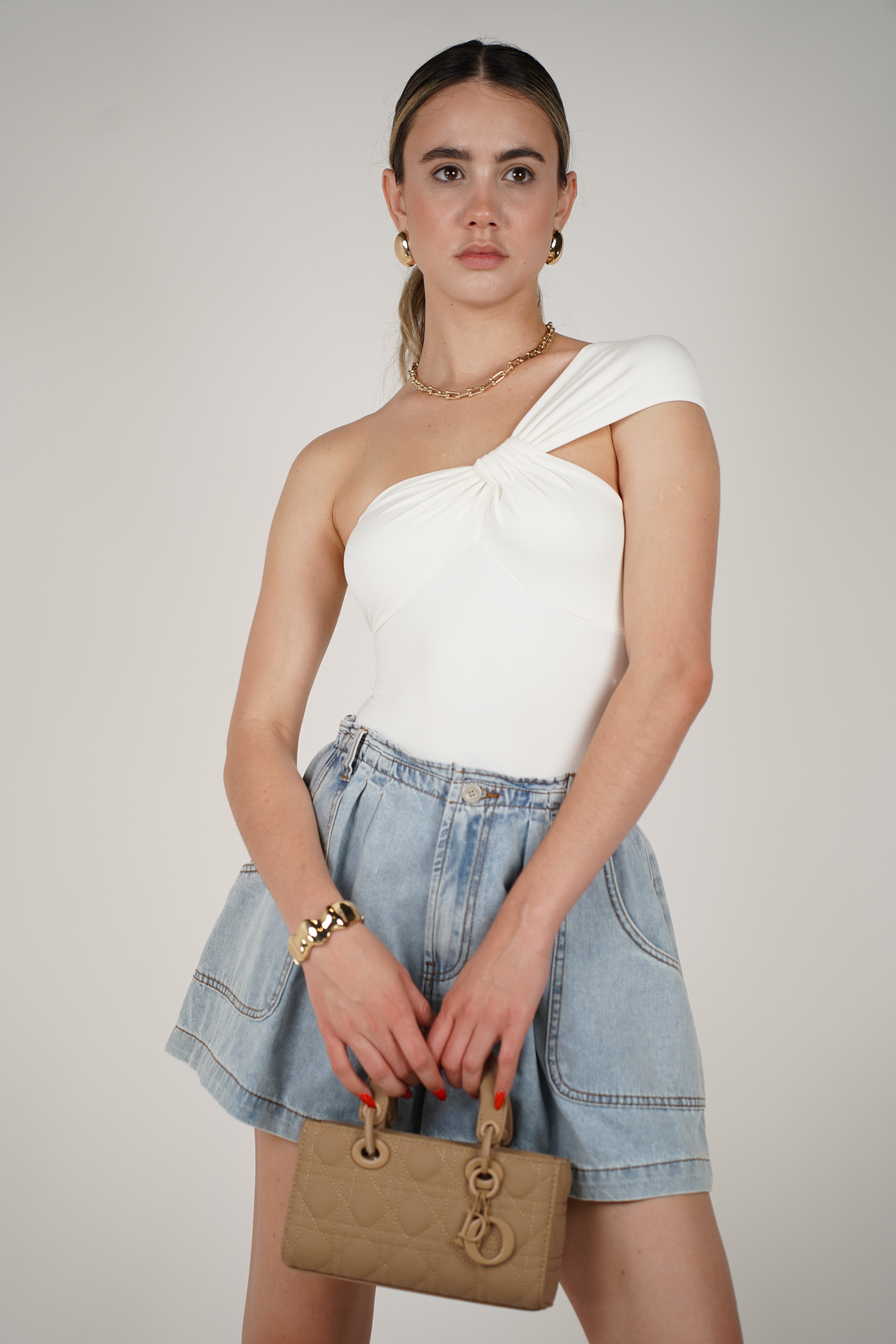 Gracie Relaxed Fit Denim Shorts – Light Wash with Oversized Pockets