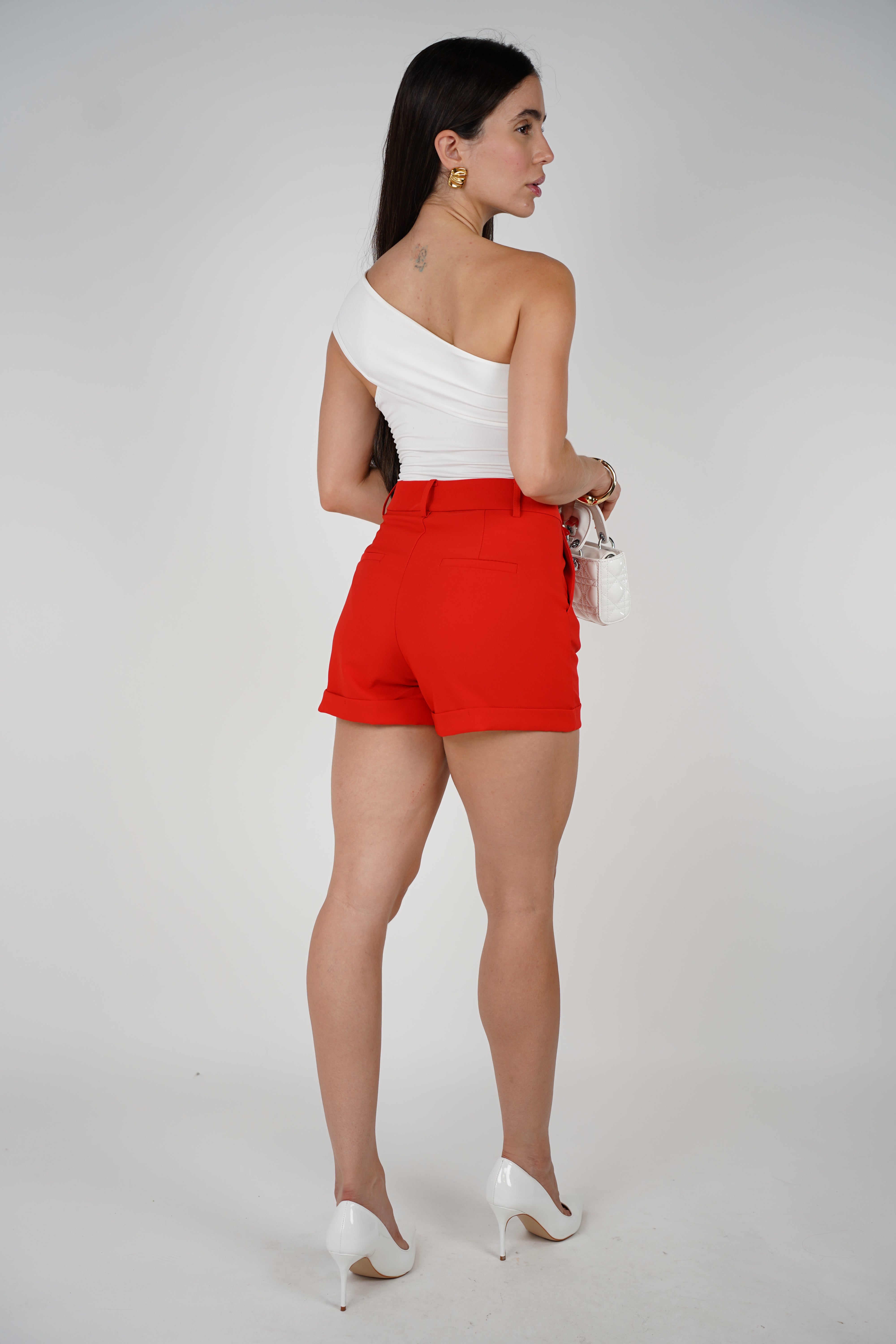 Cherry Shorts – Bold High-Waist Shorts in Vivid Red