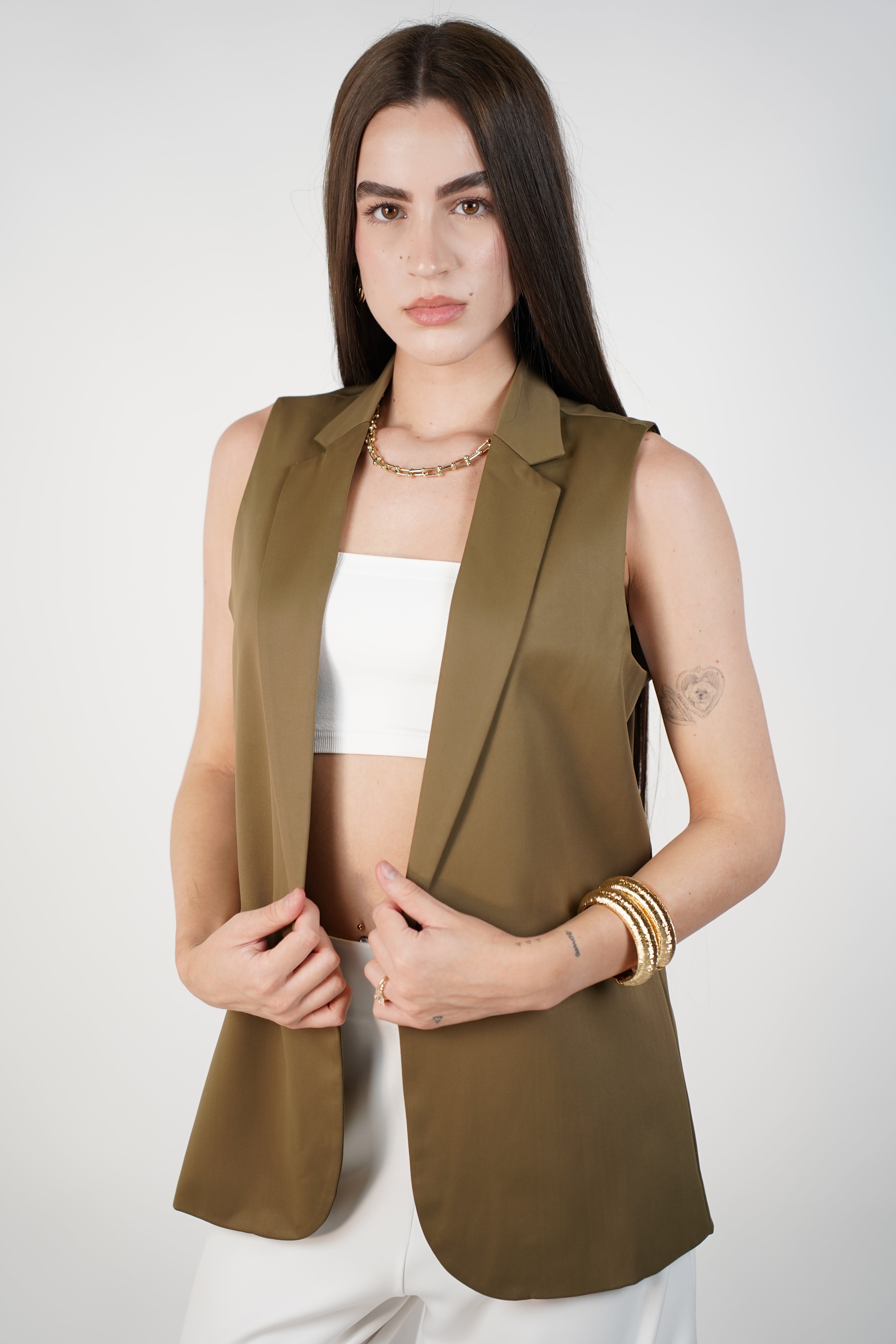 Viviaya Sleeveless Blazer – Chic Layering Vest in Olive