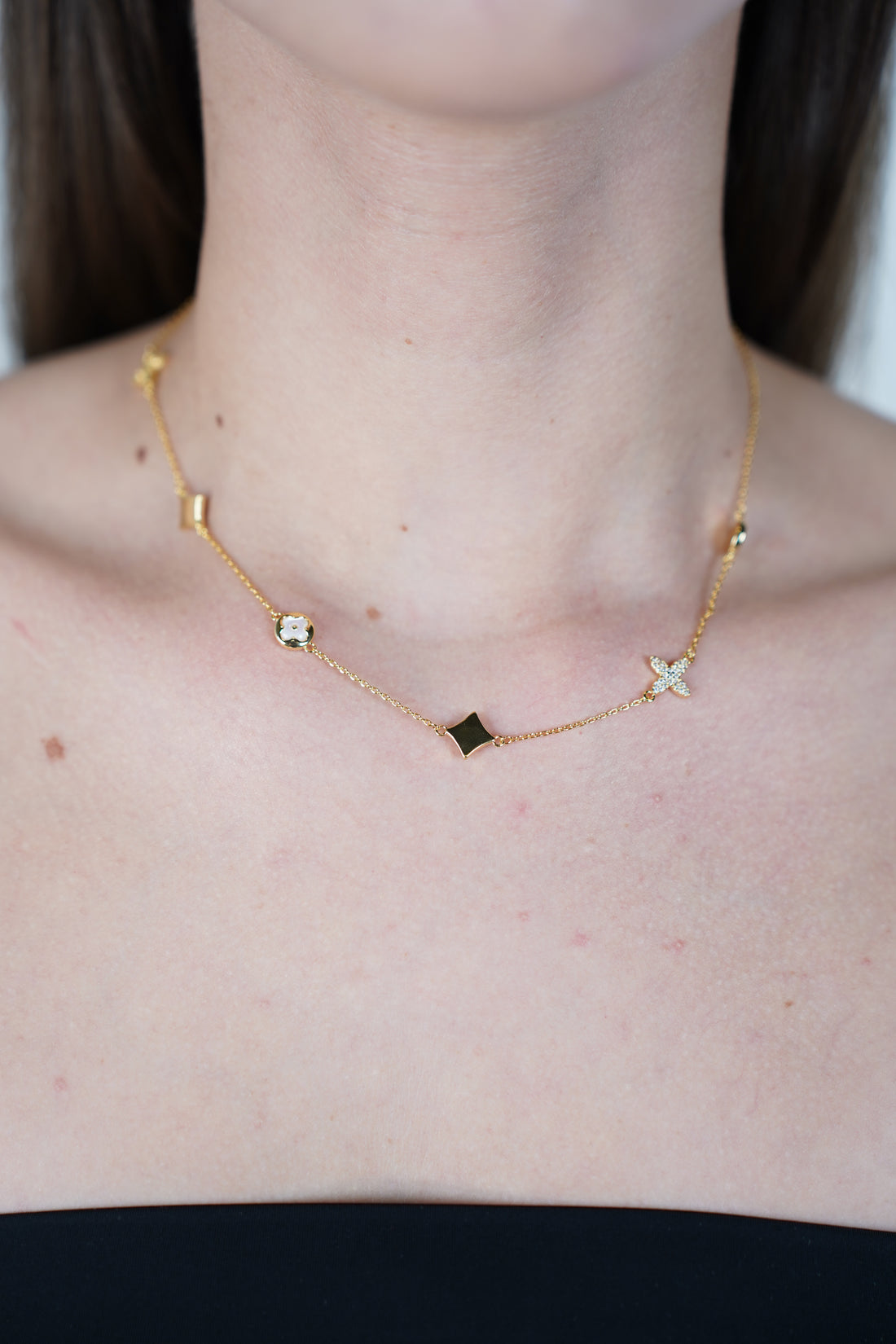 Zella Clovers Necklace – Delicate Gold Chain with Mixed Clover Charms