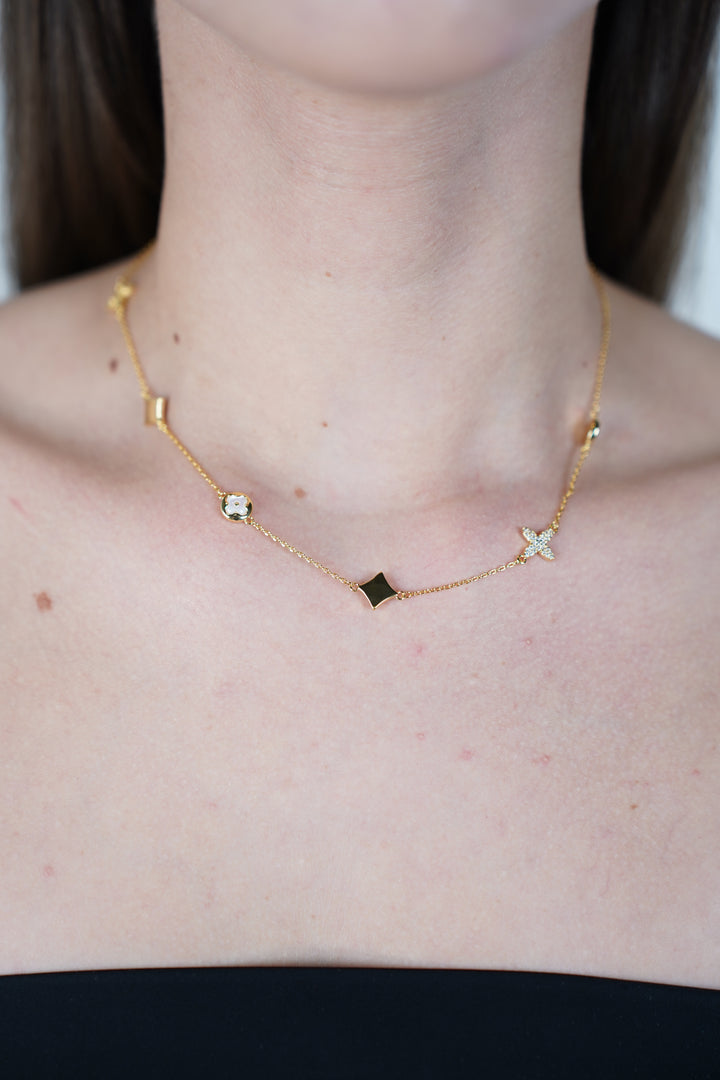 Zella Clovers Necklace – Delicate Gold Chain with Mixed Clover Charms