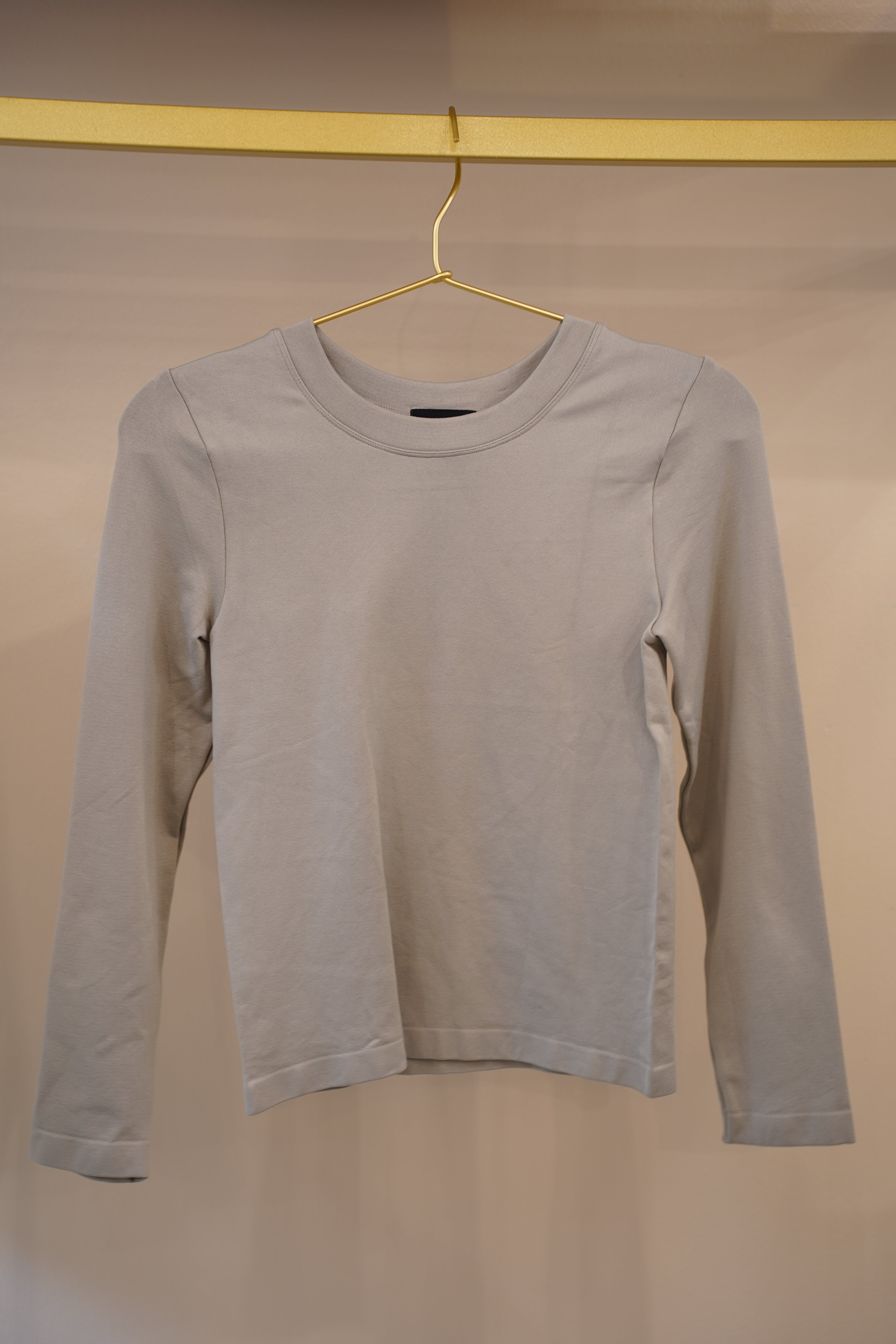 Round Neck Long Sleeve Basics - Carema Boutique
