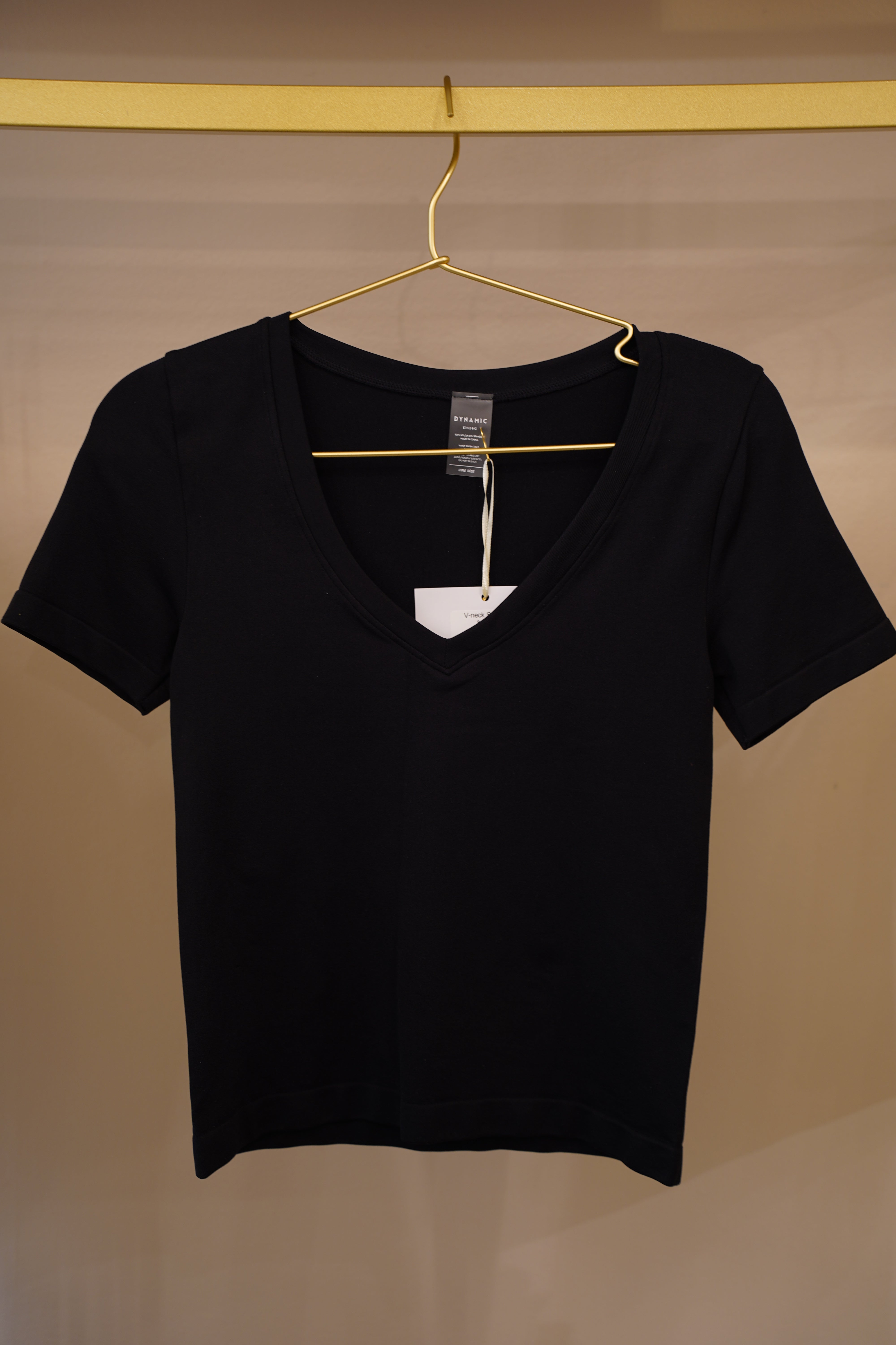 V-neck Short Sleeve - Carema Boutique