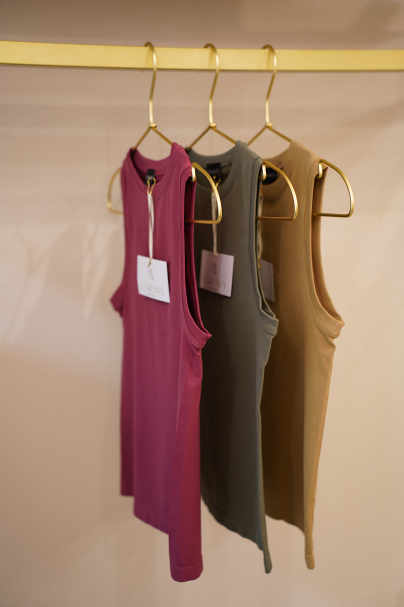 Z Round Neck No Sleeves