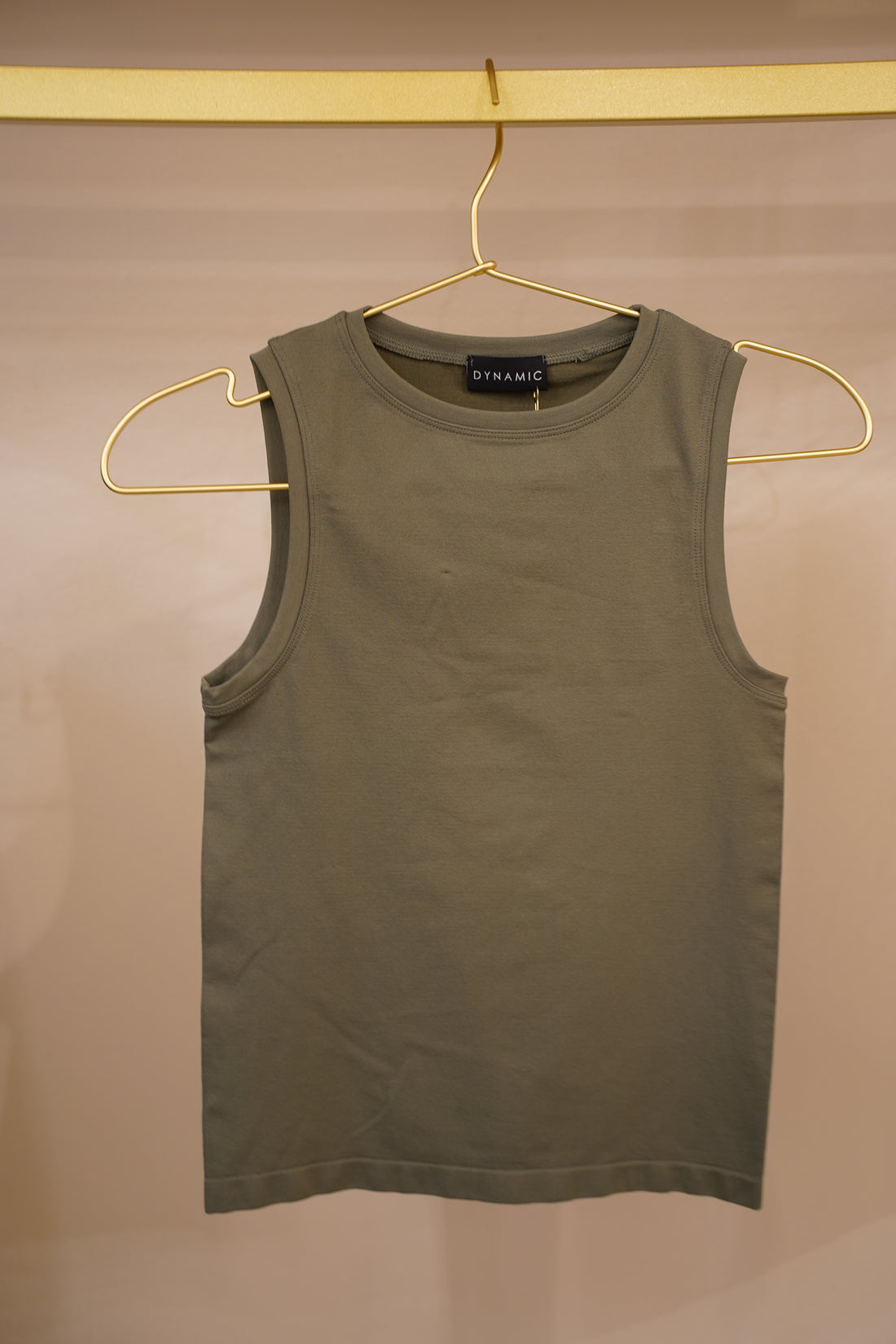 Z Round Neck No Sleeves - Carema Boutique