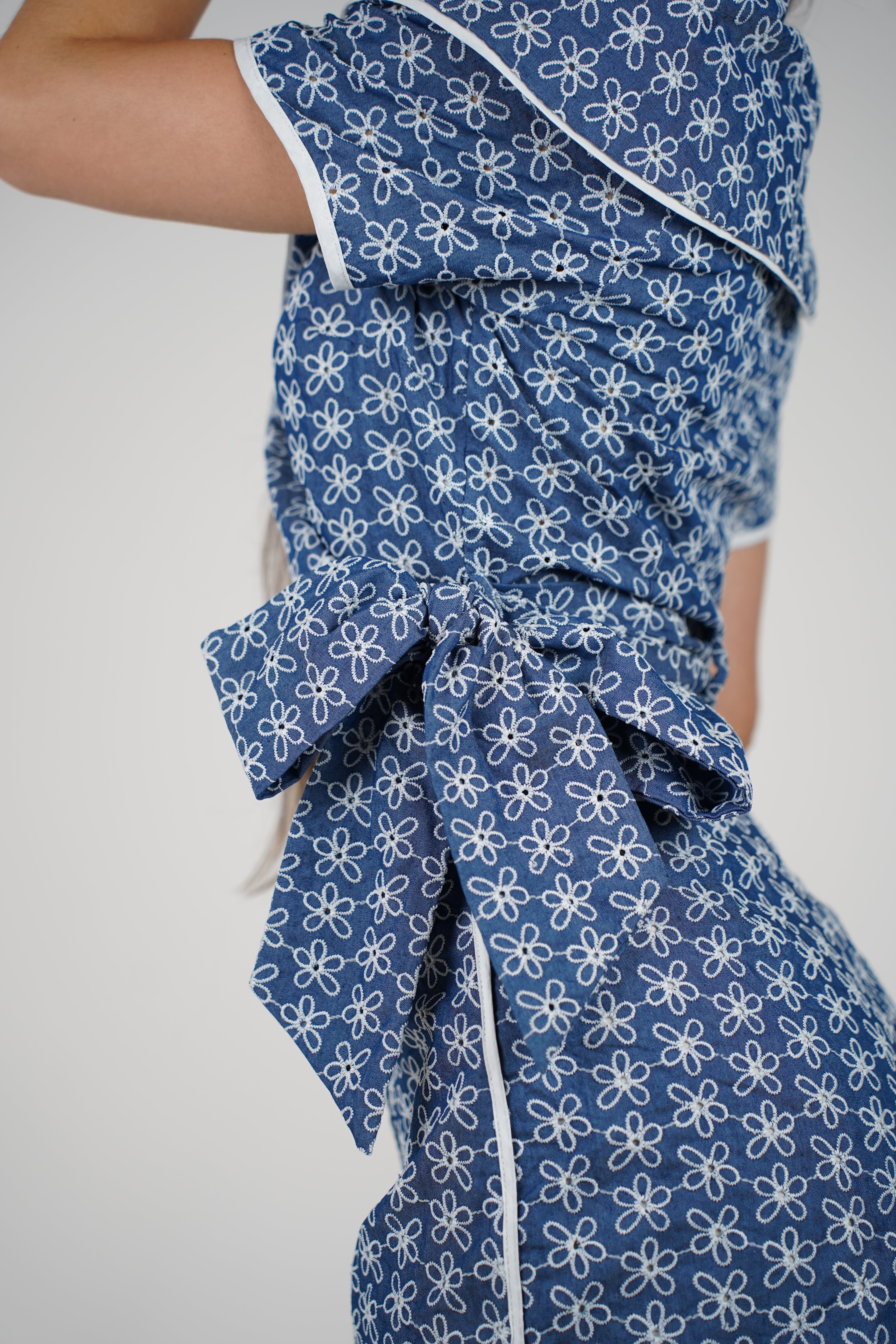 Raleia Shorts Set – Nautical-Inspired Embroidered Two-Piece Look