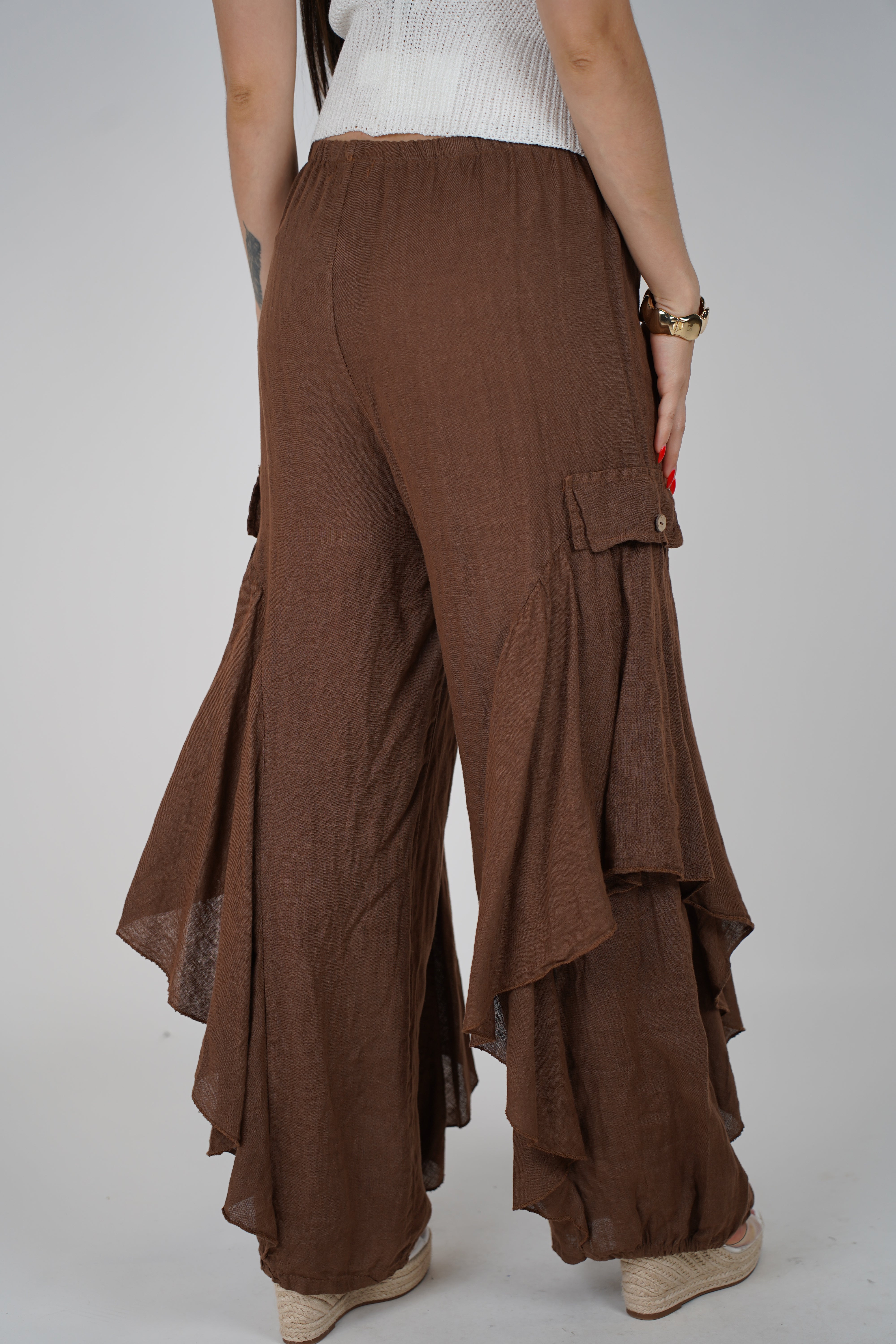 Kale Ruffle Linen Pants – Flowing Comfort with a Unique Edge