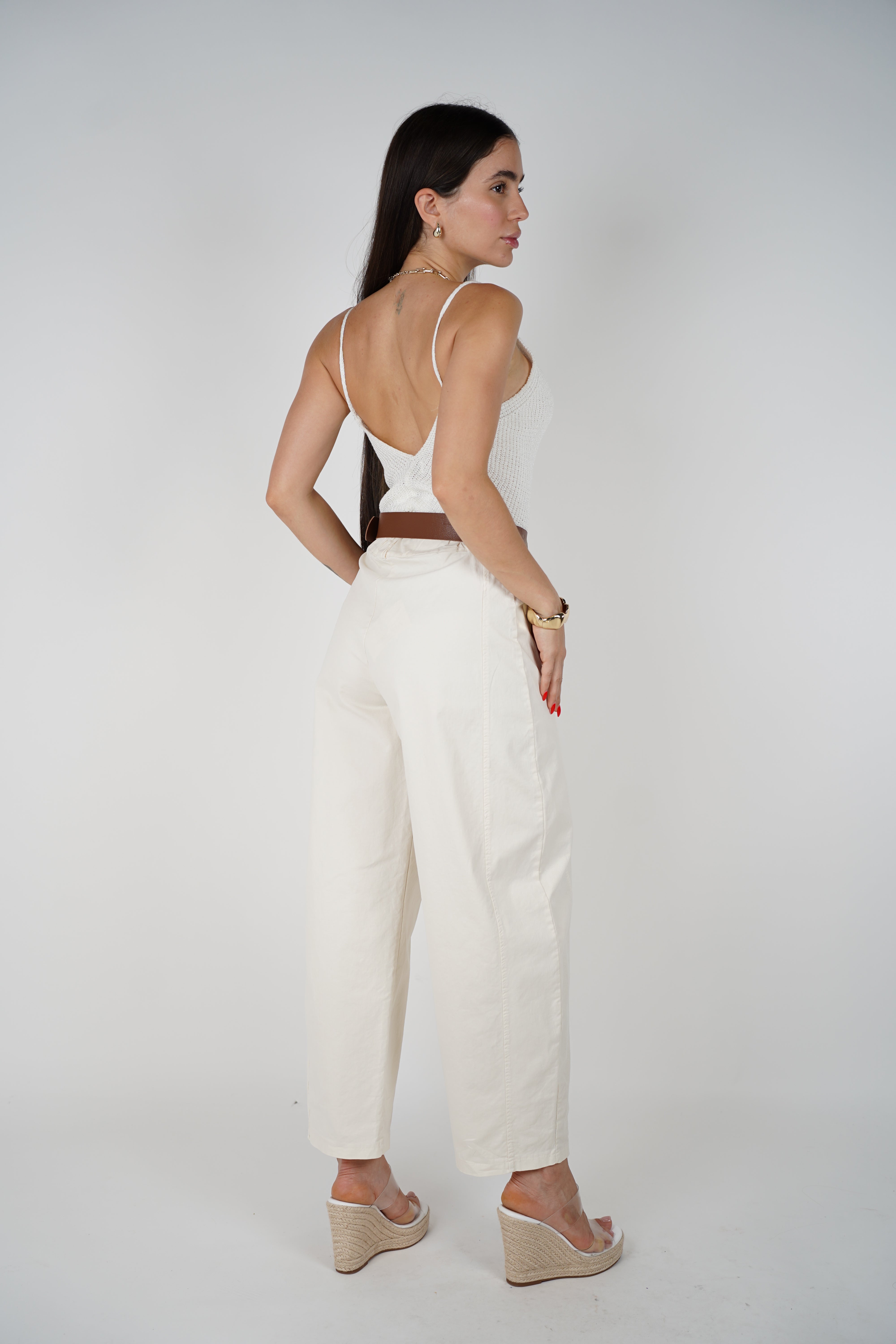 Jasa Belted Pants – Effortless Style with a Structured Fit