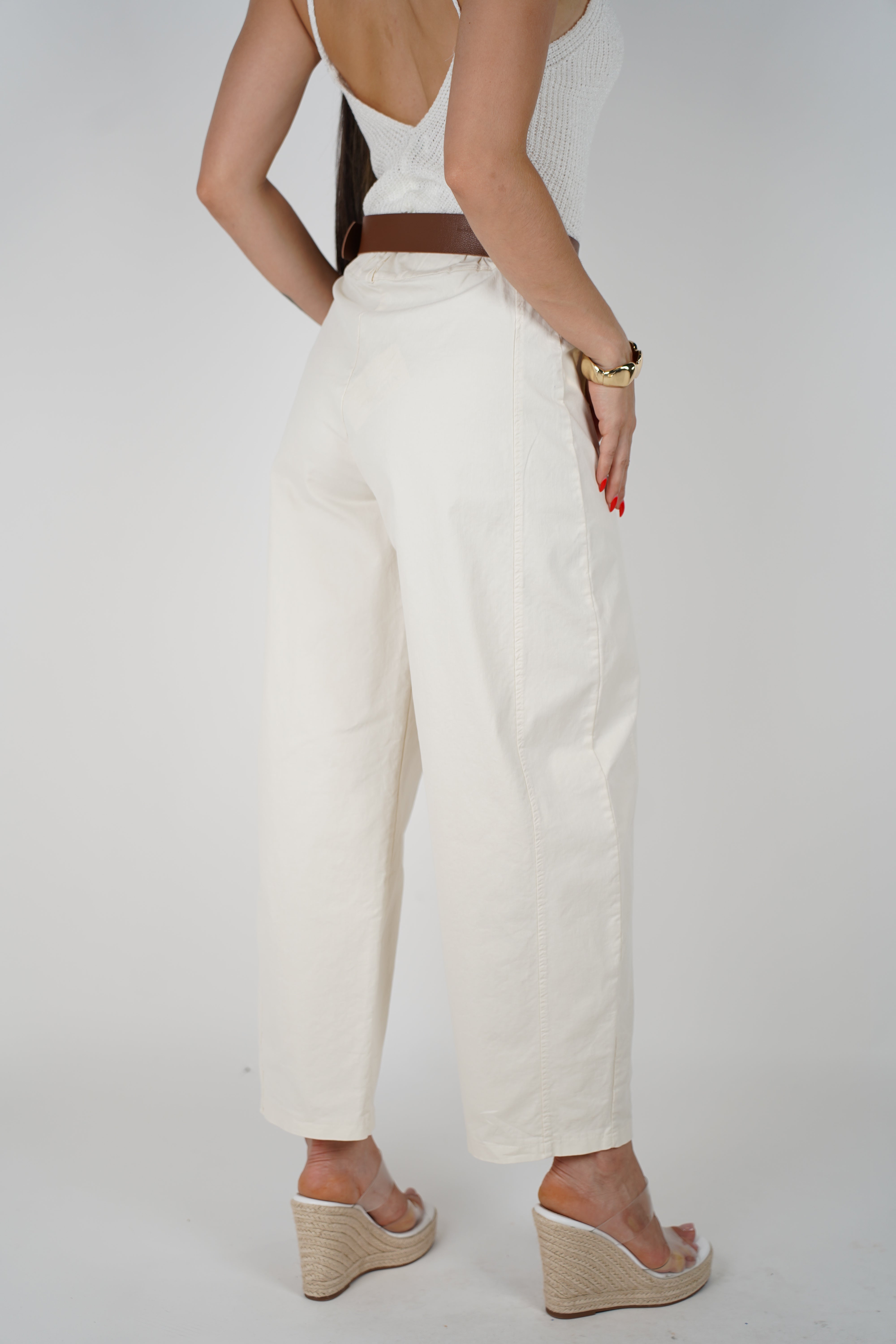 Jasa Belted Pants – Effortless Style with a Structured Fit