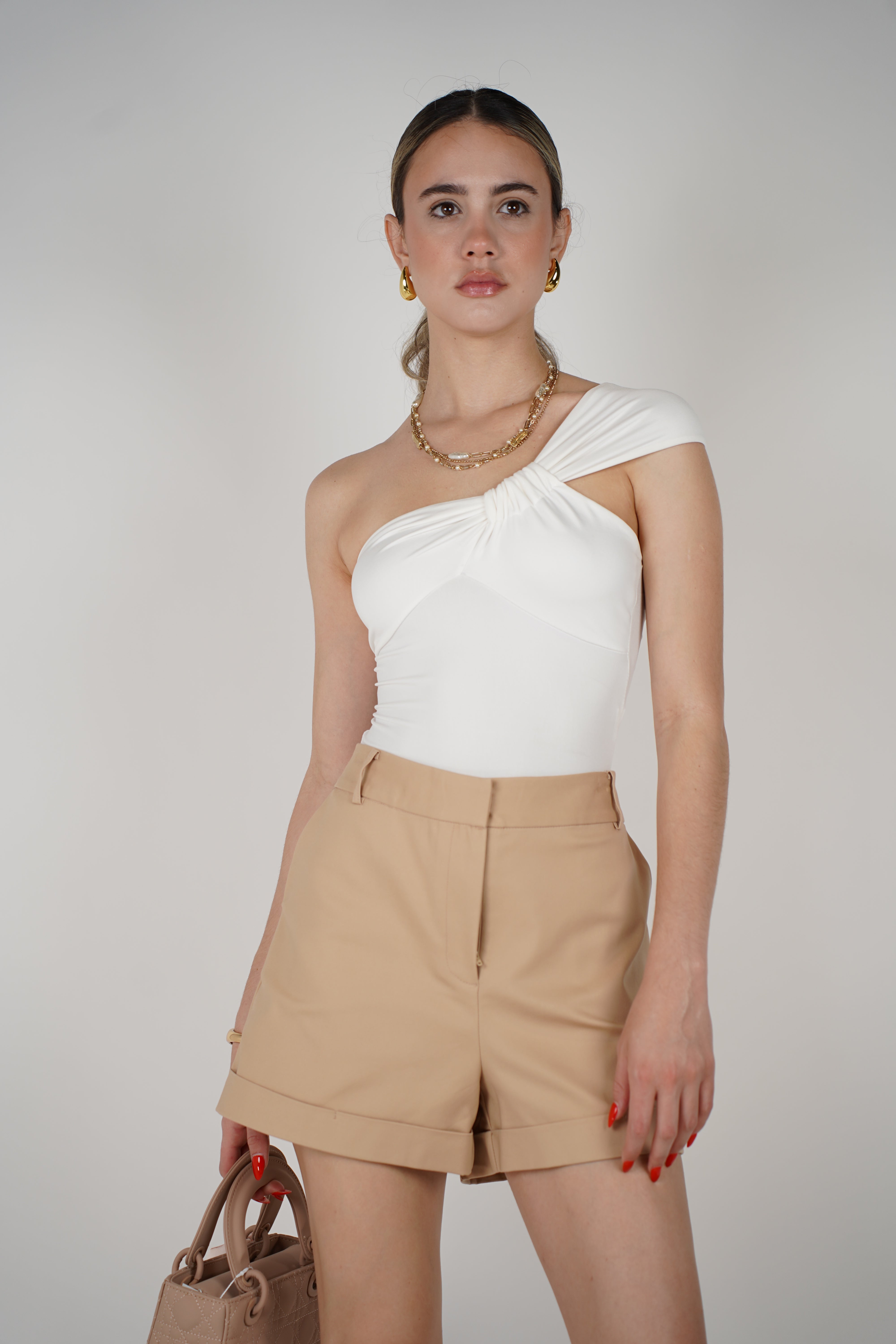 Virgina Shorts – Bold Tailored Fit in Vibrant Colors