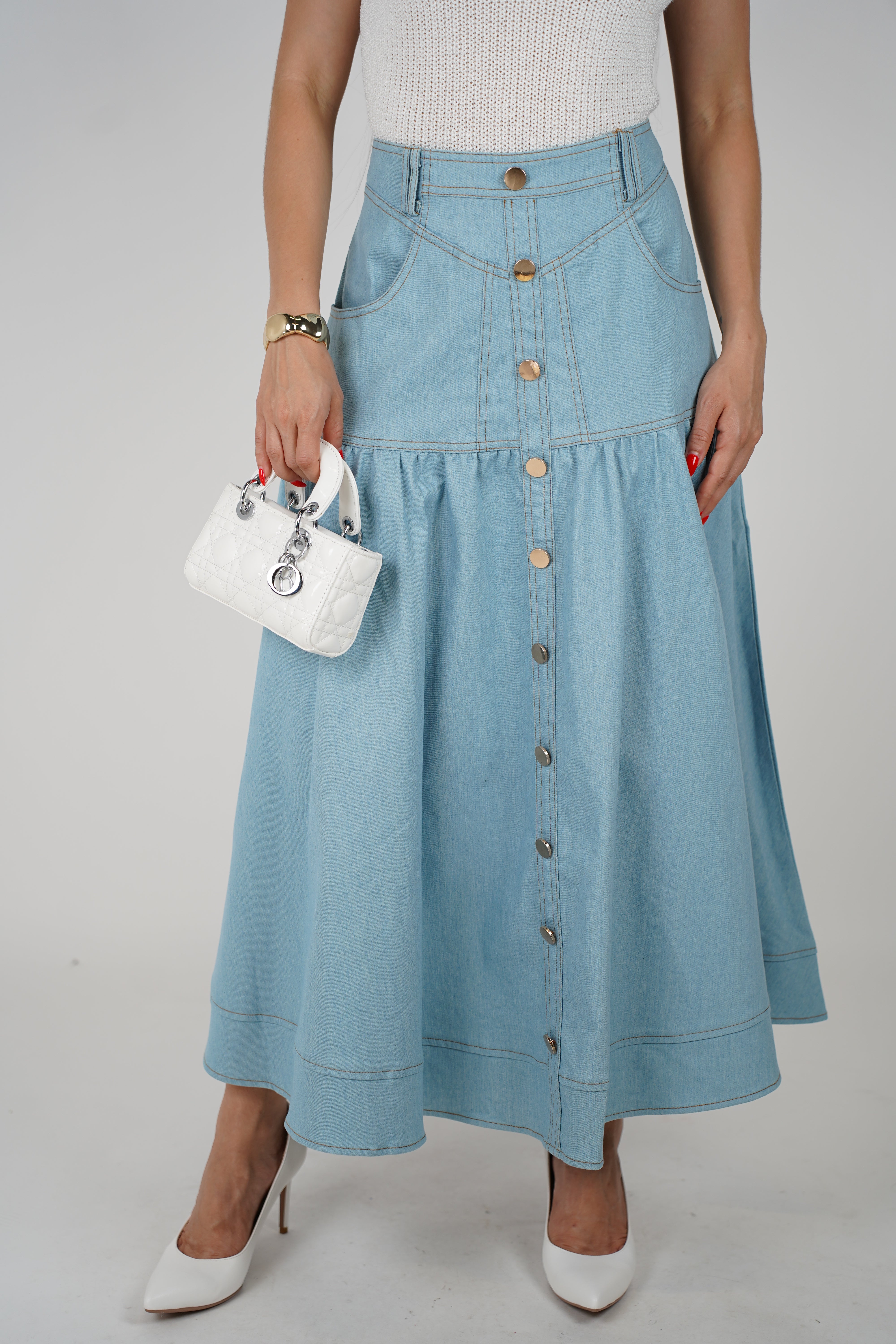 Oriya Maxi Skirt – A Chic Classic with Modern Structure