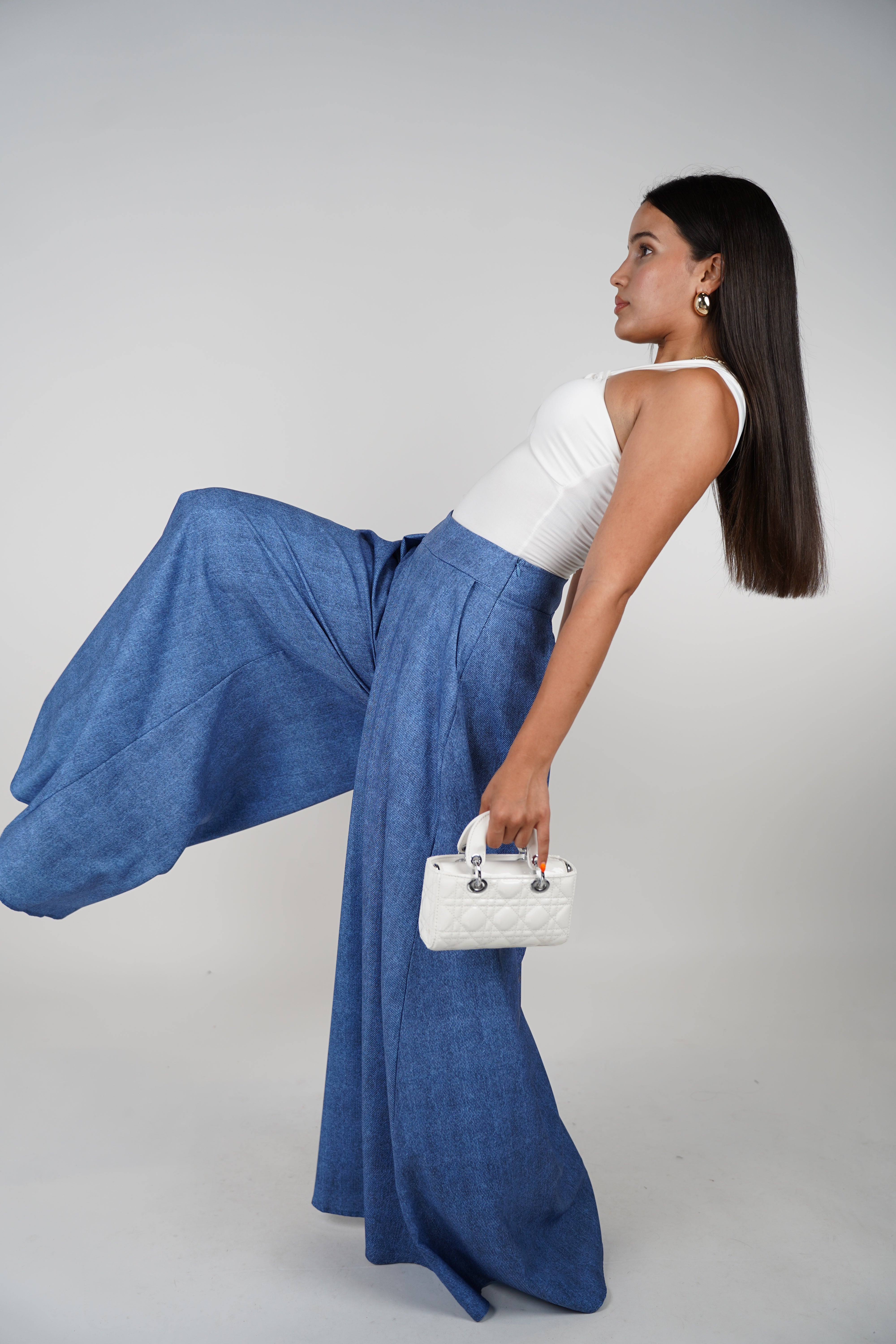 Jessy Pants – Wide-Leg Light Denim Trousers
