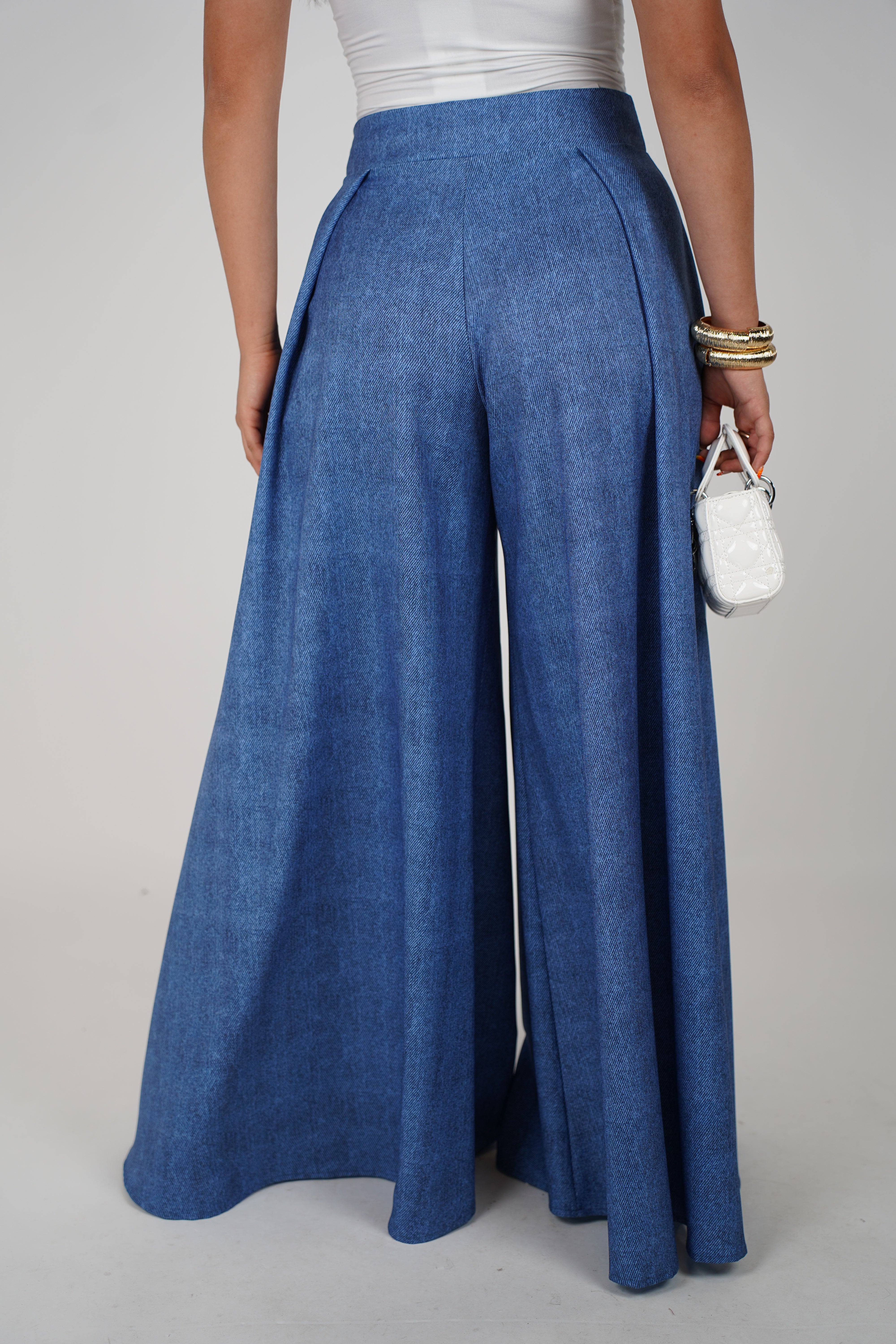 Jessy Pants – Wide-Leg Light Denim Trousers