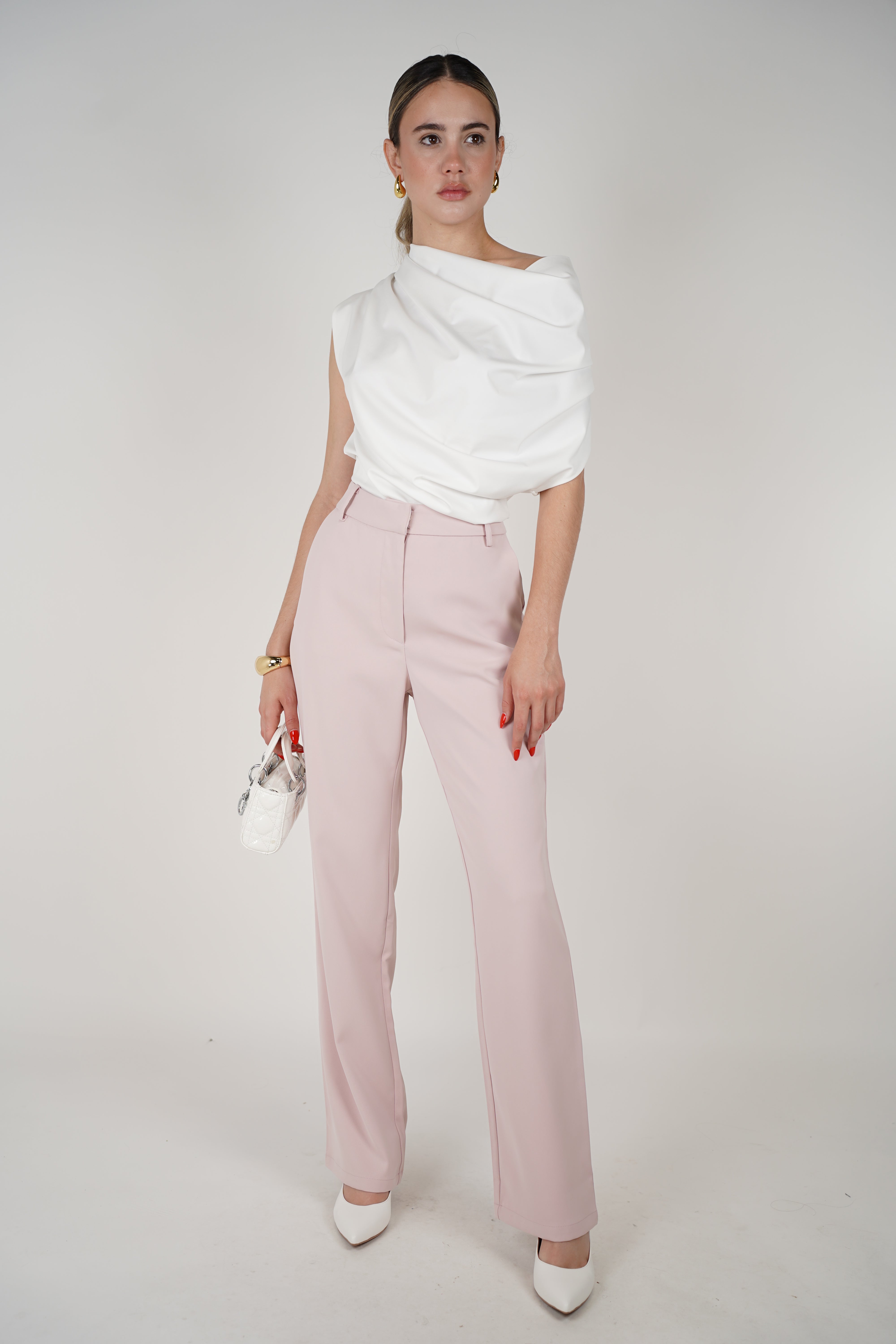Nami Trousers – Sleek, Tailored & Refreshing