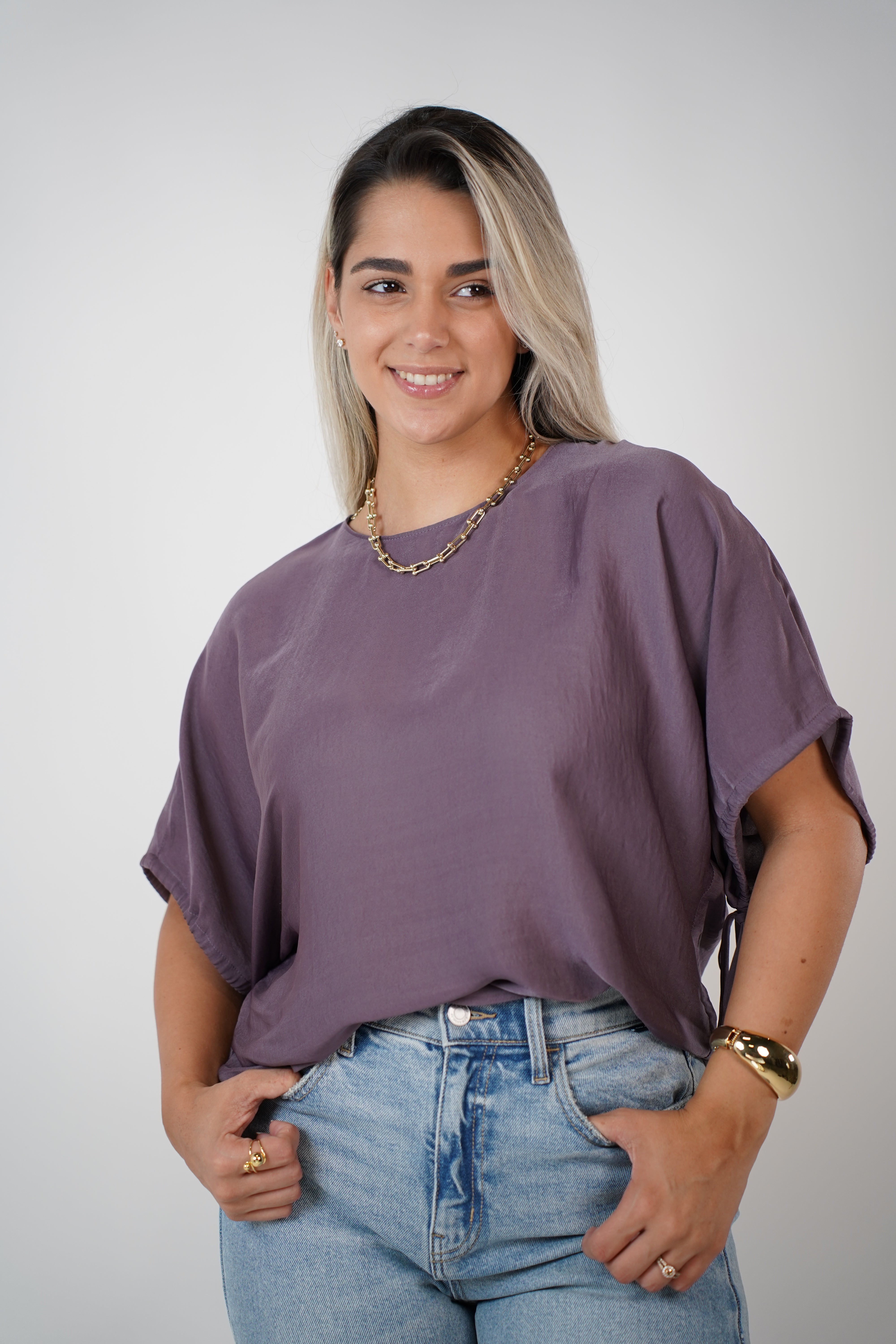 Zovi Flaca Top – Effortless Relaxed Fit Blouse