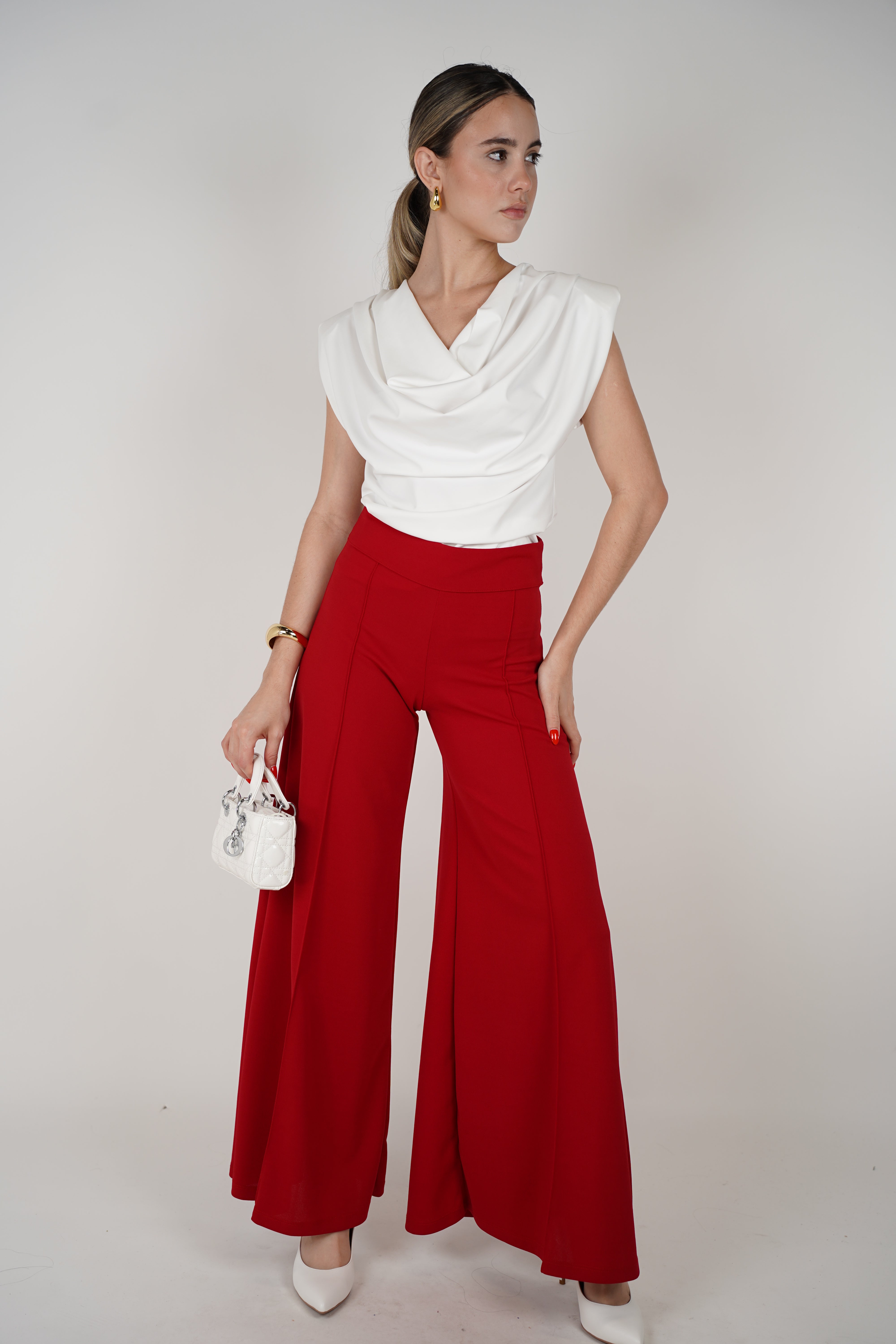 Fortunata Pants – Bold Elegance in Motion