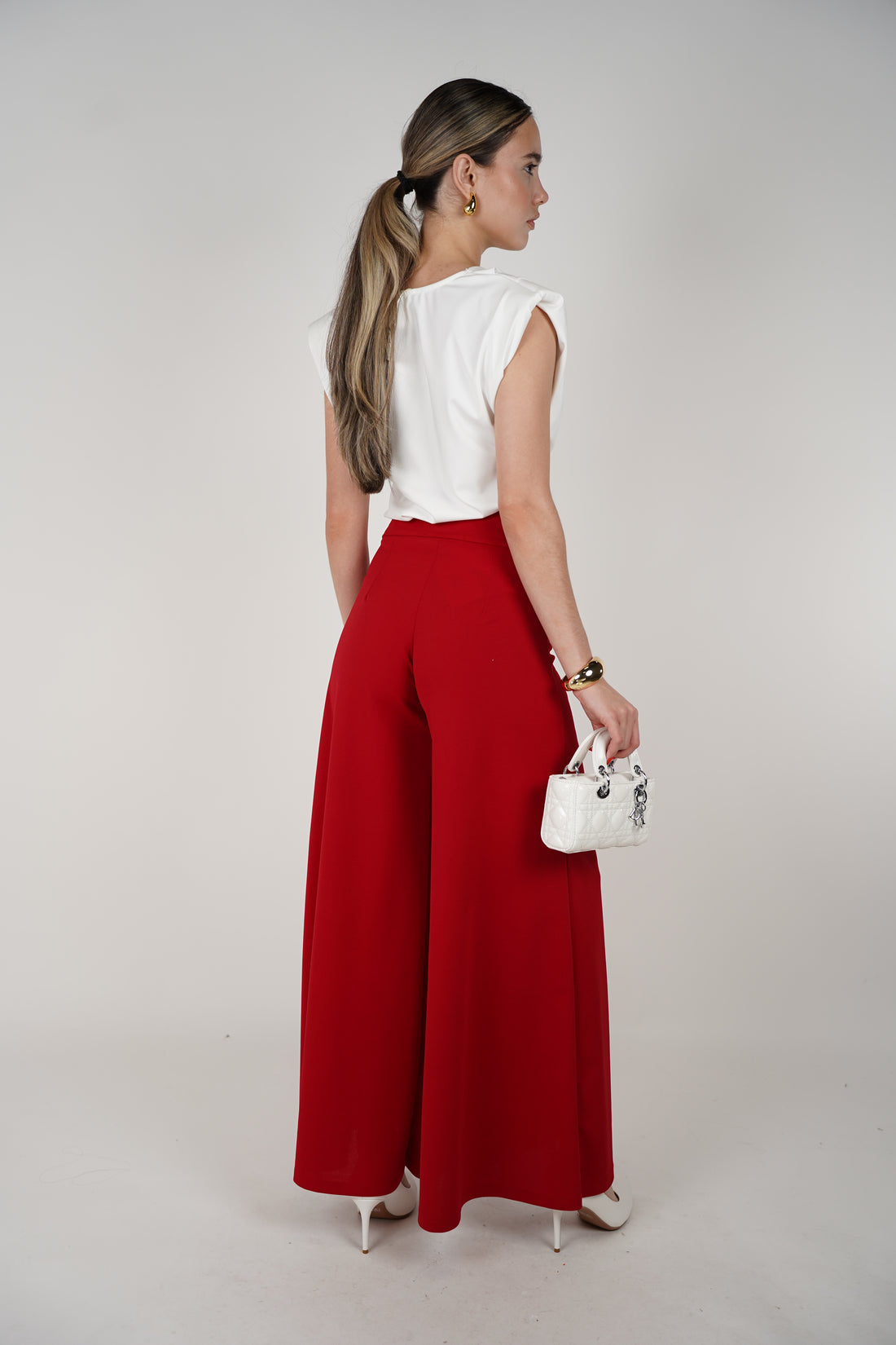 Fortunata Pants – Bold Elegance in Motion