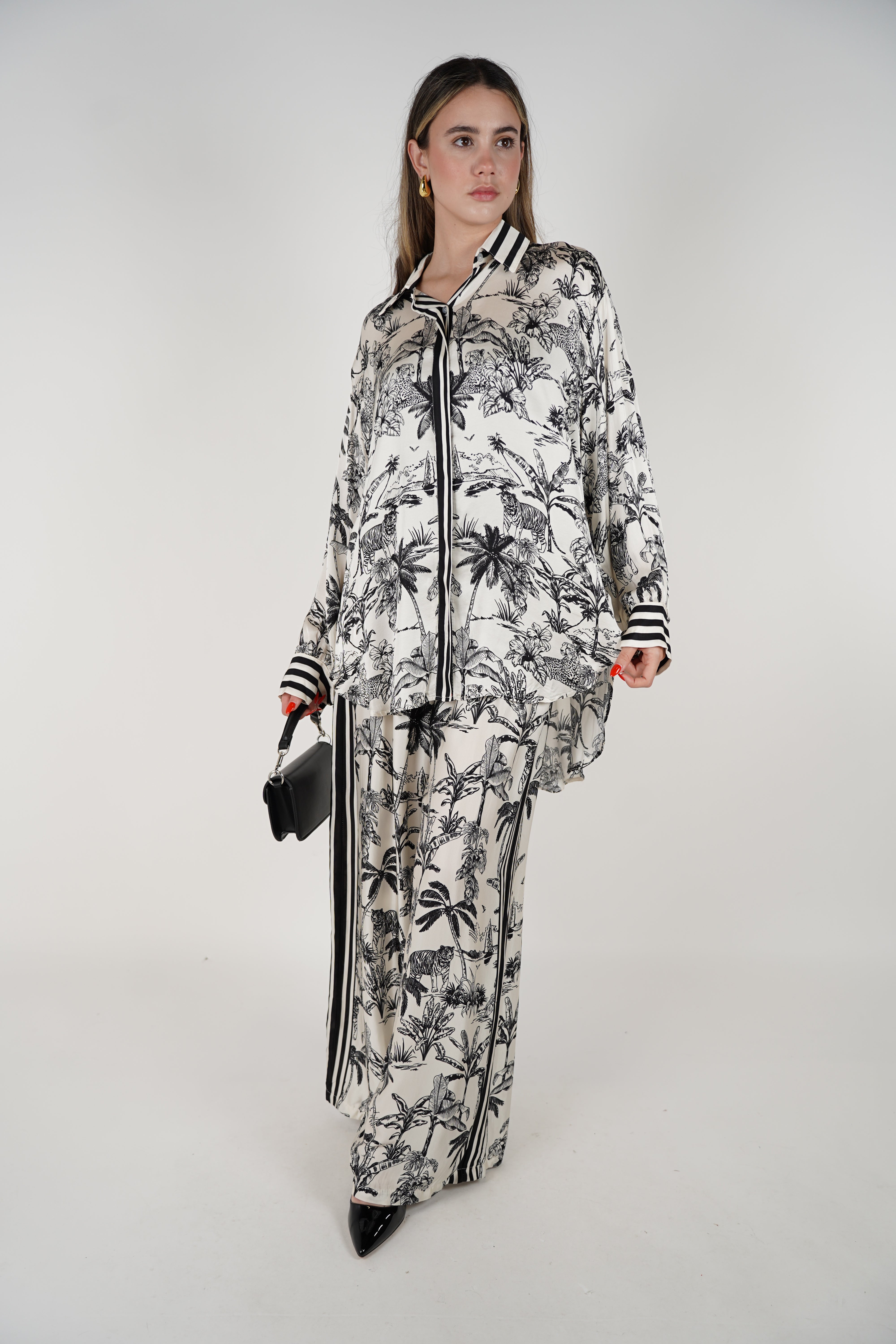 Daily Silk Pants Set – Monochrome Jungle Print Lounge Look