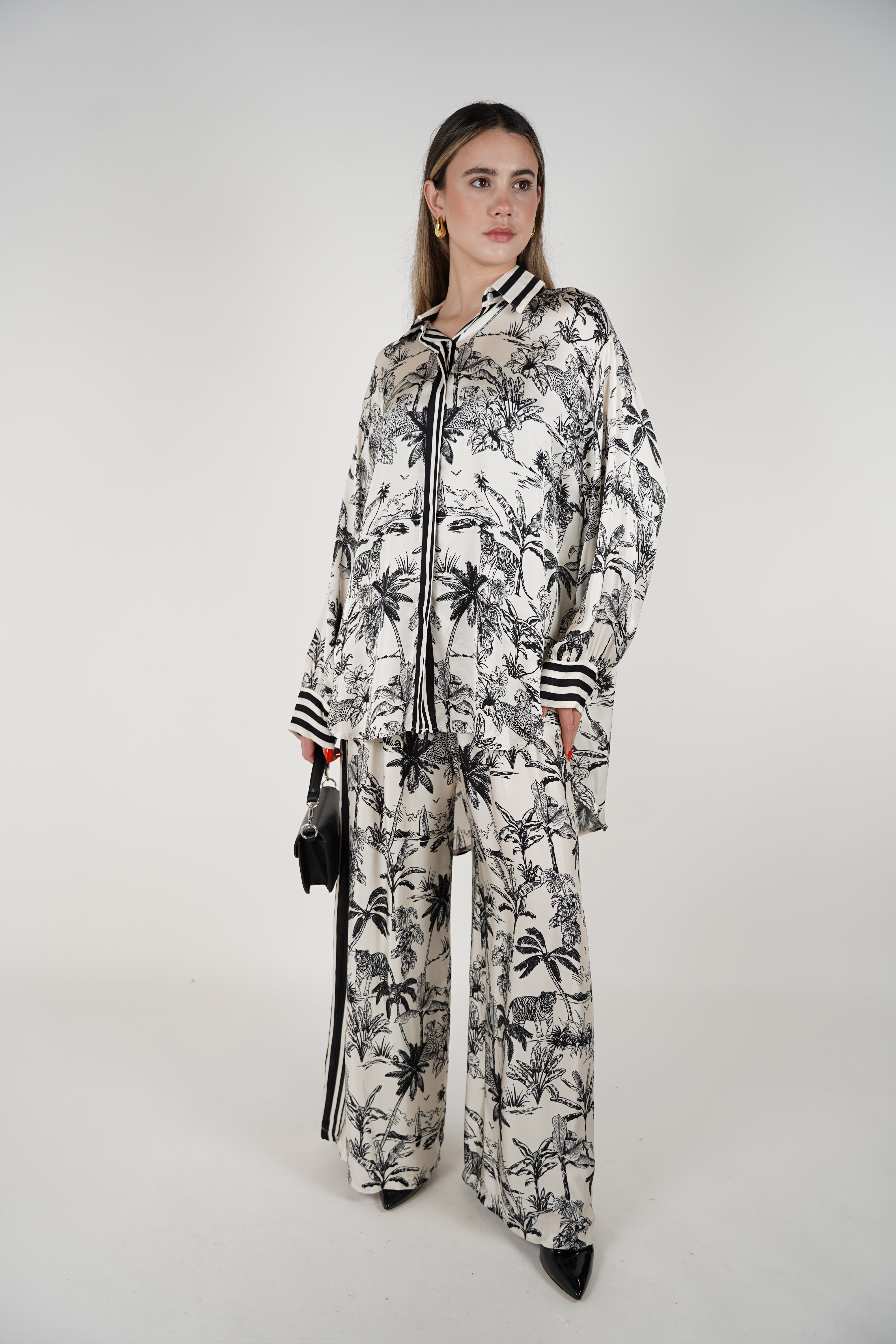 Daily Silk Pants Set – Monochrome Jungle Print Lounge Look