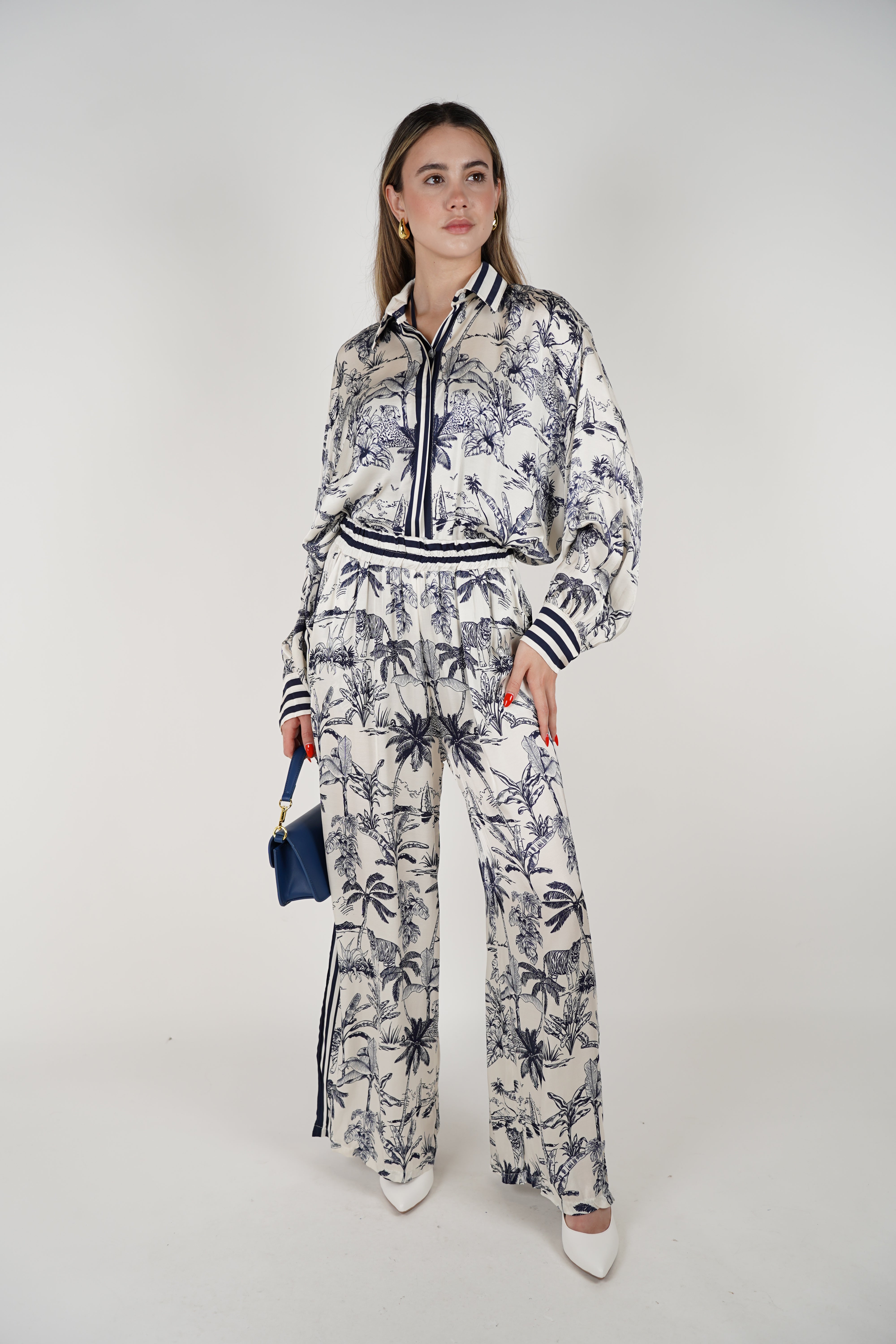 Daily Silk Pants Set – Monochrome Jungle Print Lounge Look