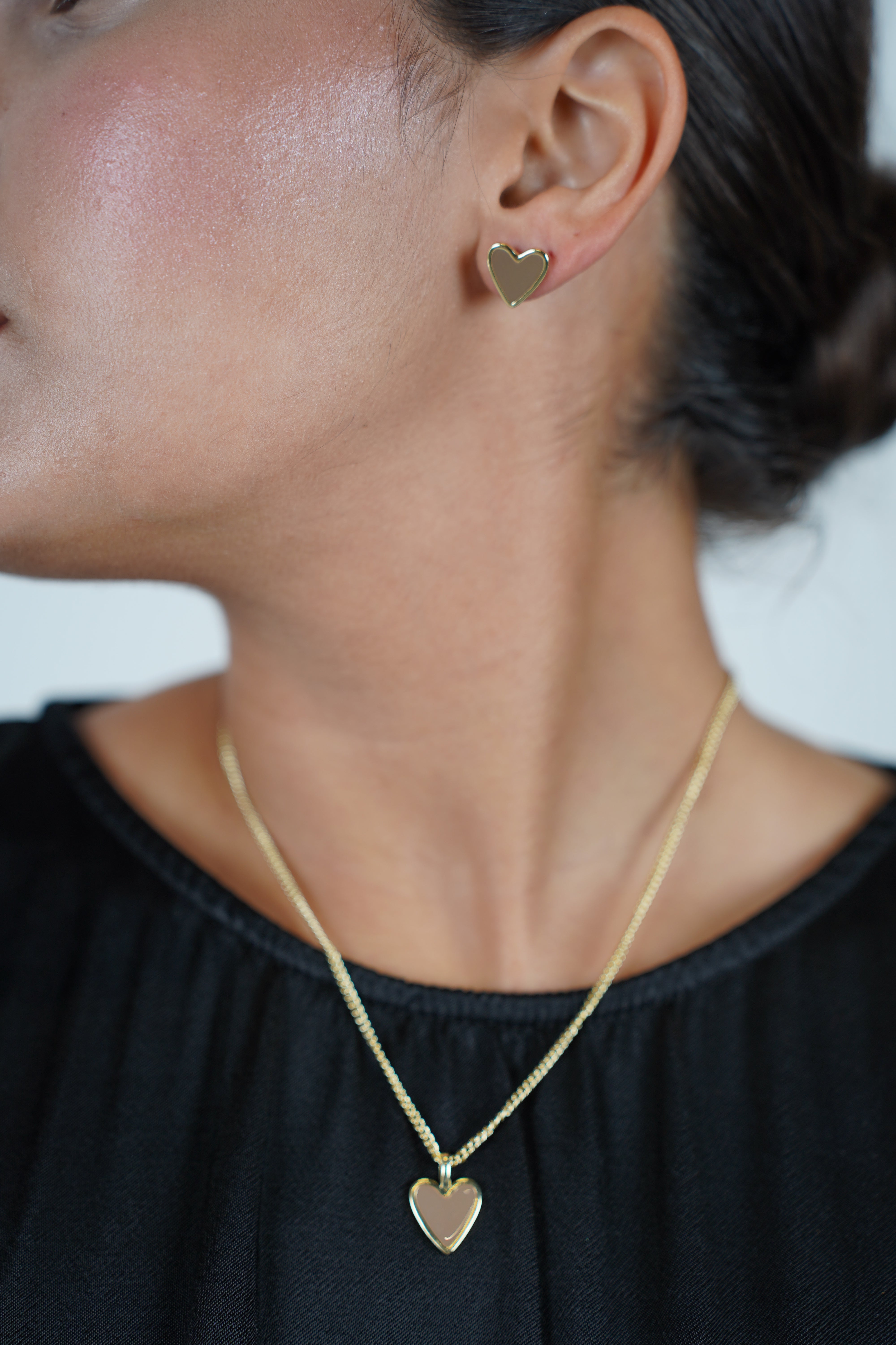 Kalesa Heart Necklace Set – Sweet Simplicity with a Golden Glow