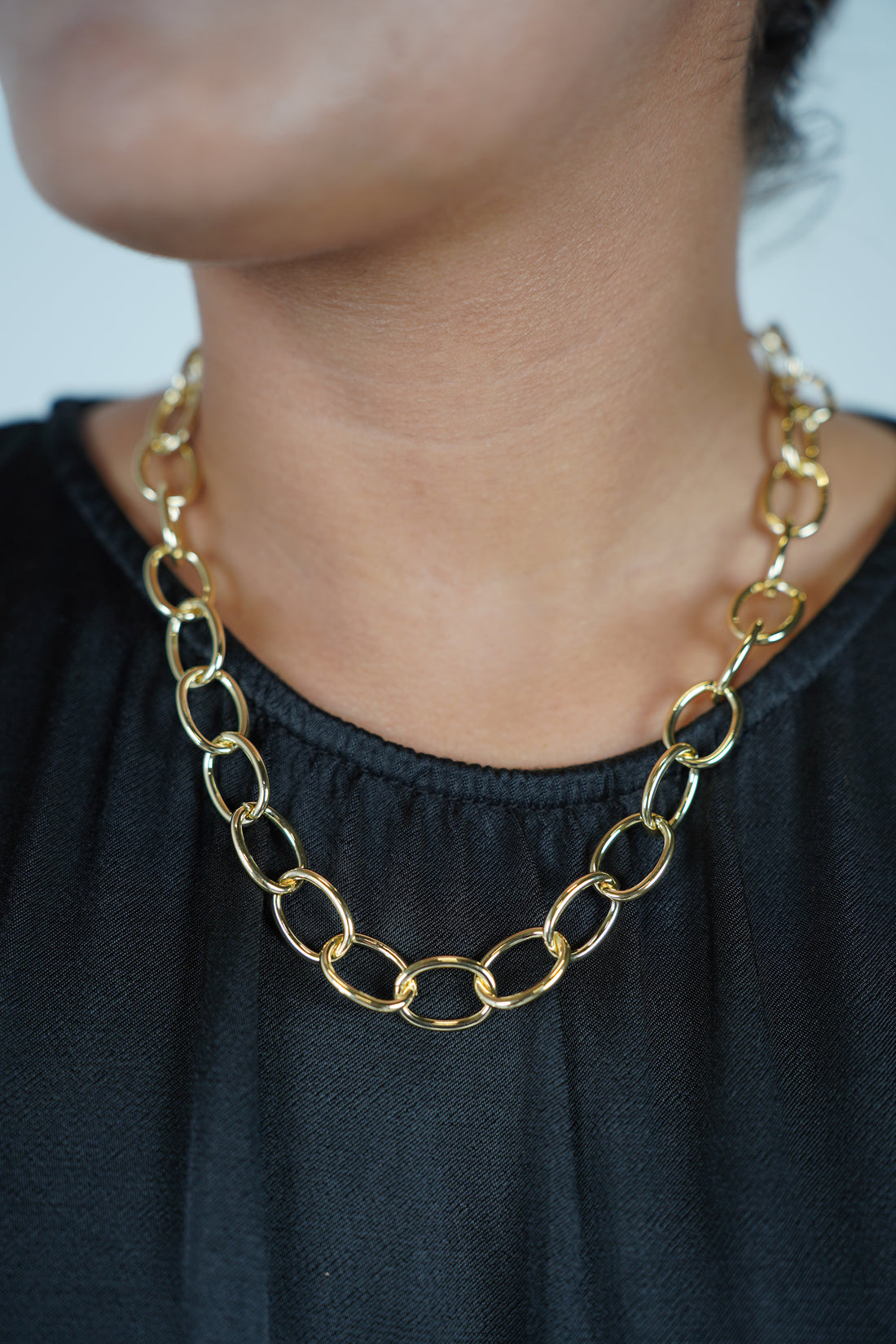 Dazelle Chain Necklace – Bold, Luxe, and Effortlessly Chic