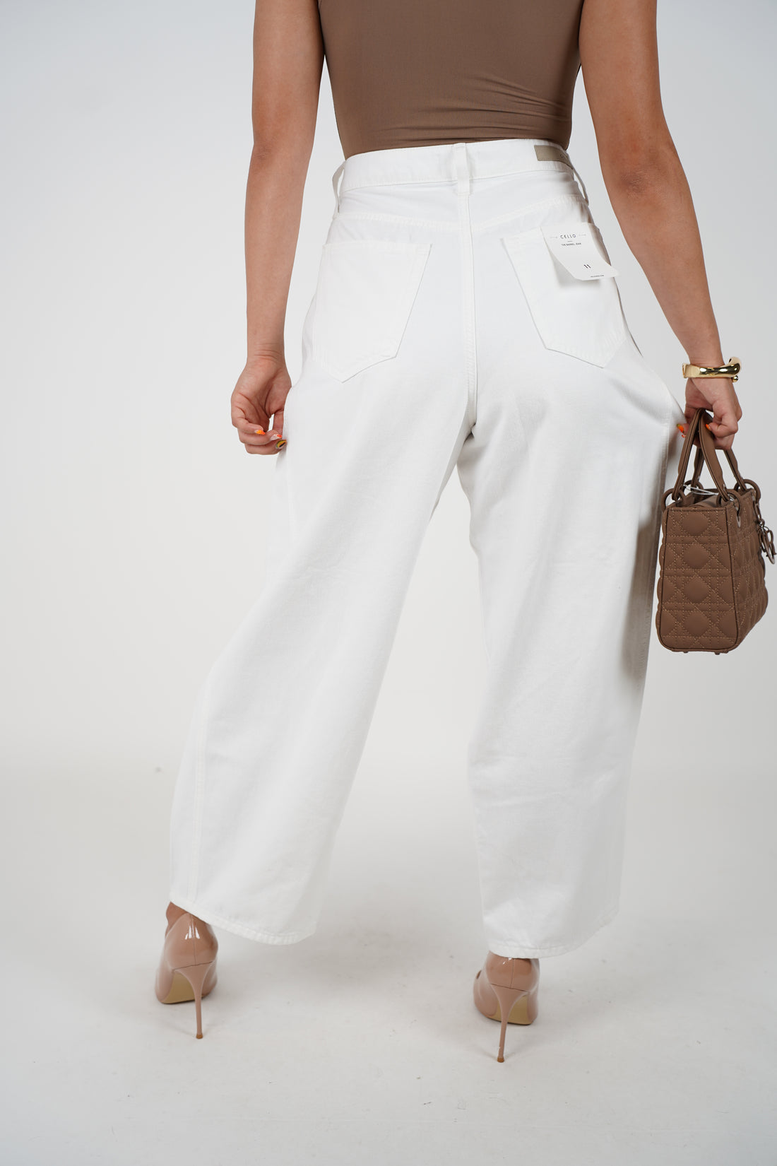 Zabrina Barrel Jean – Crisp White High-Waisted Barrel-Leg Denim