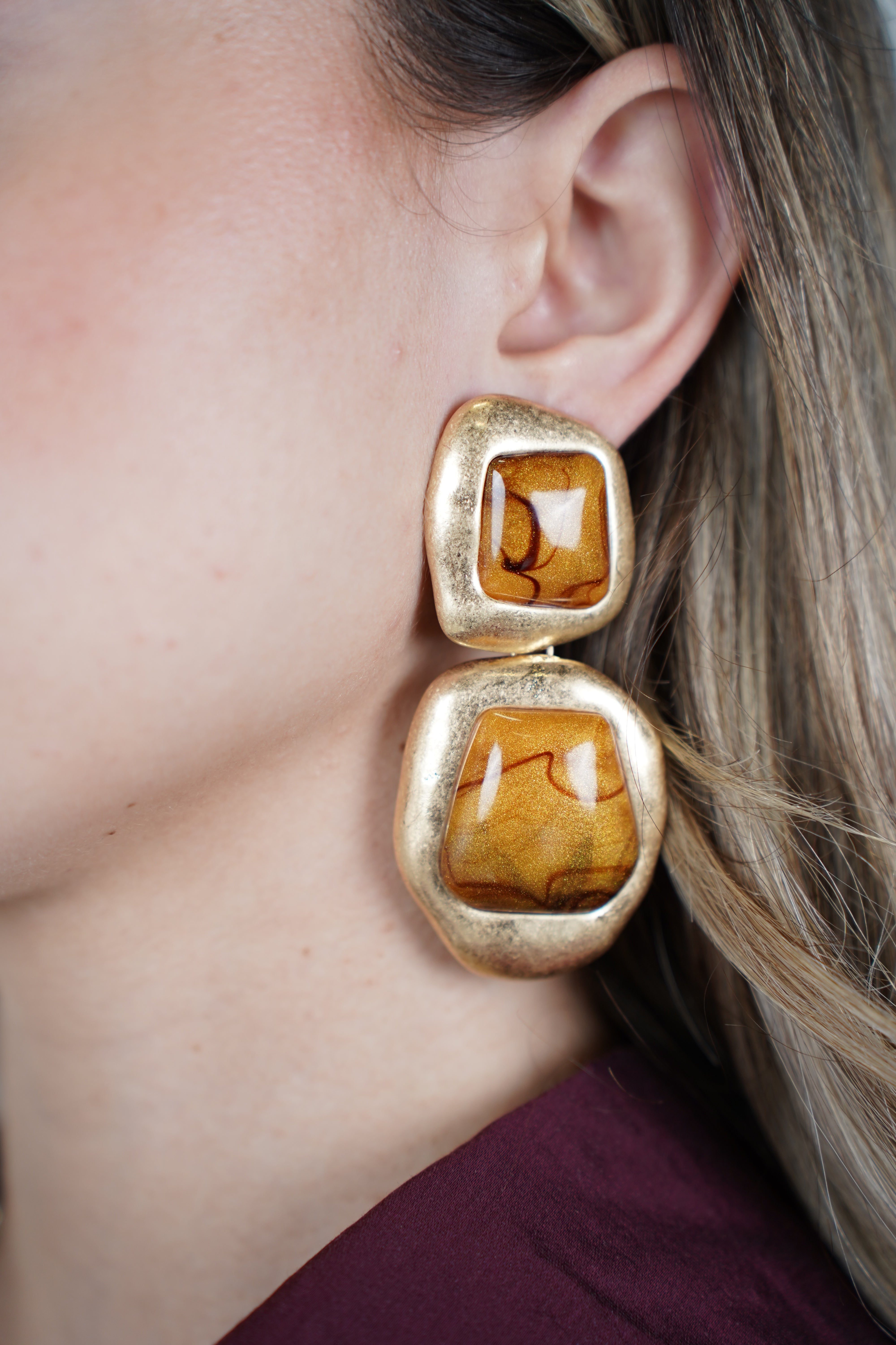 Briya Chunky Dangle Earrings – Gold & Amber Statement Style