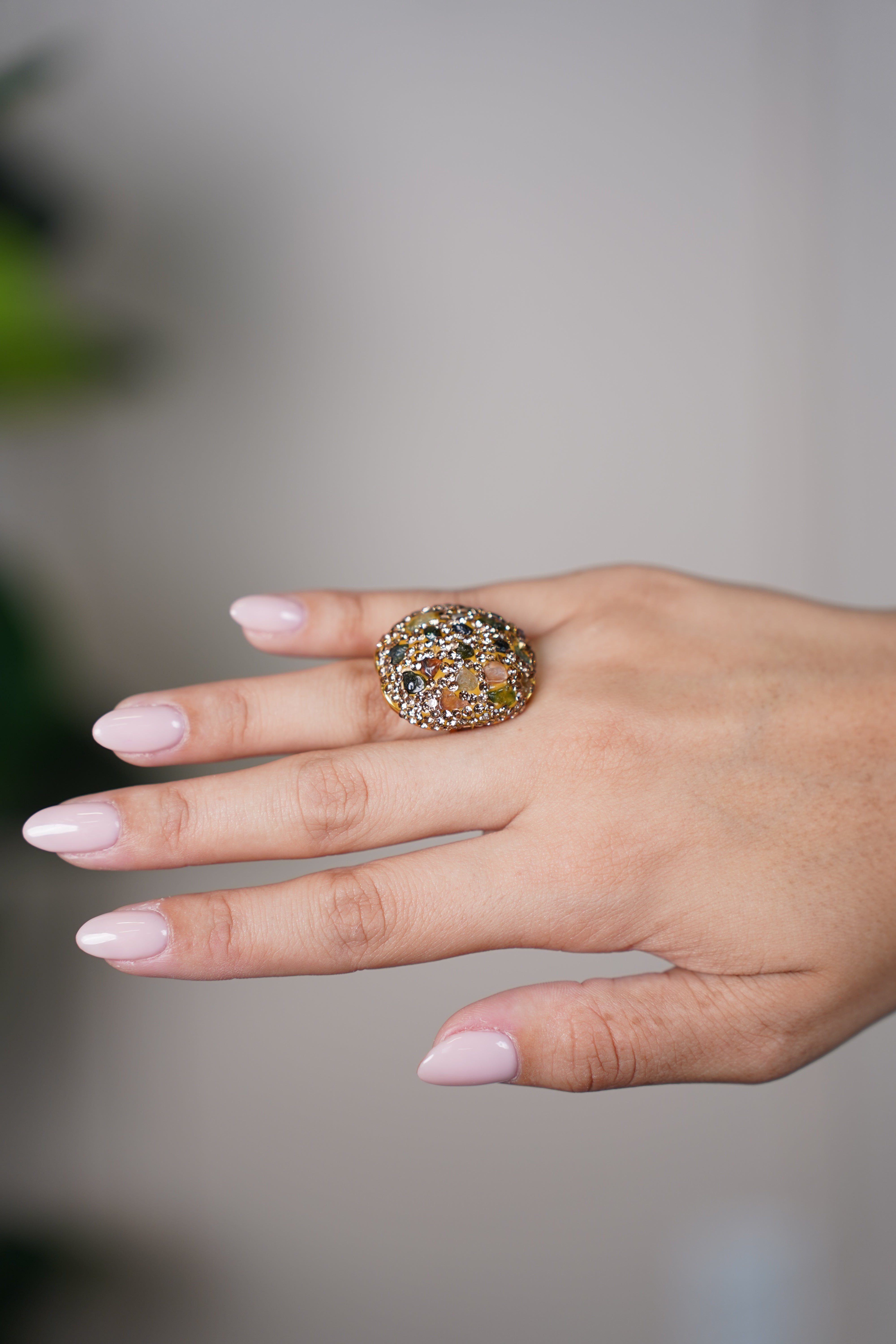 Calen Chunky Ring – Dazzling Bold Elegance in Every Detail