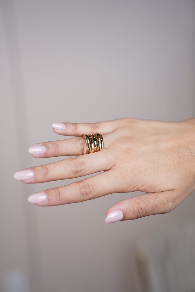 Forecast Chunky Ring – Bold Layers, Timeless Shine