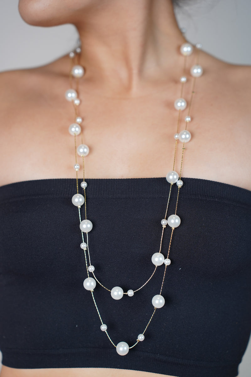 Fenya Pearl Necklace – Classic Elegance with a Modern Twist