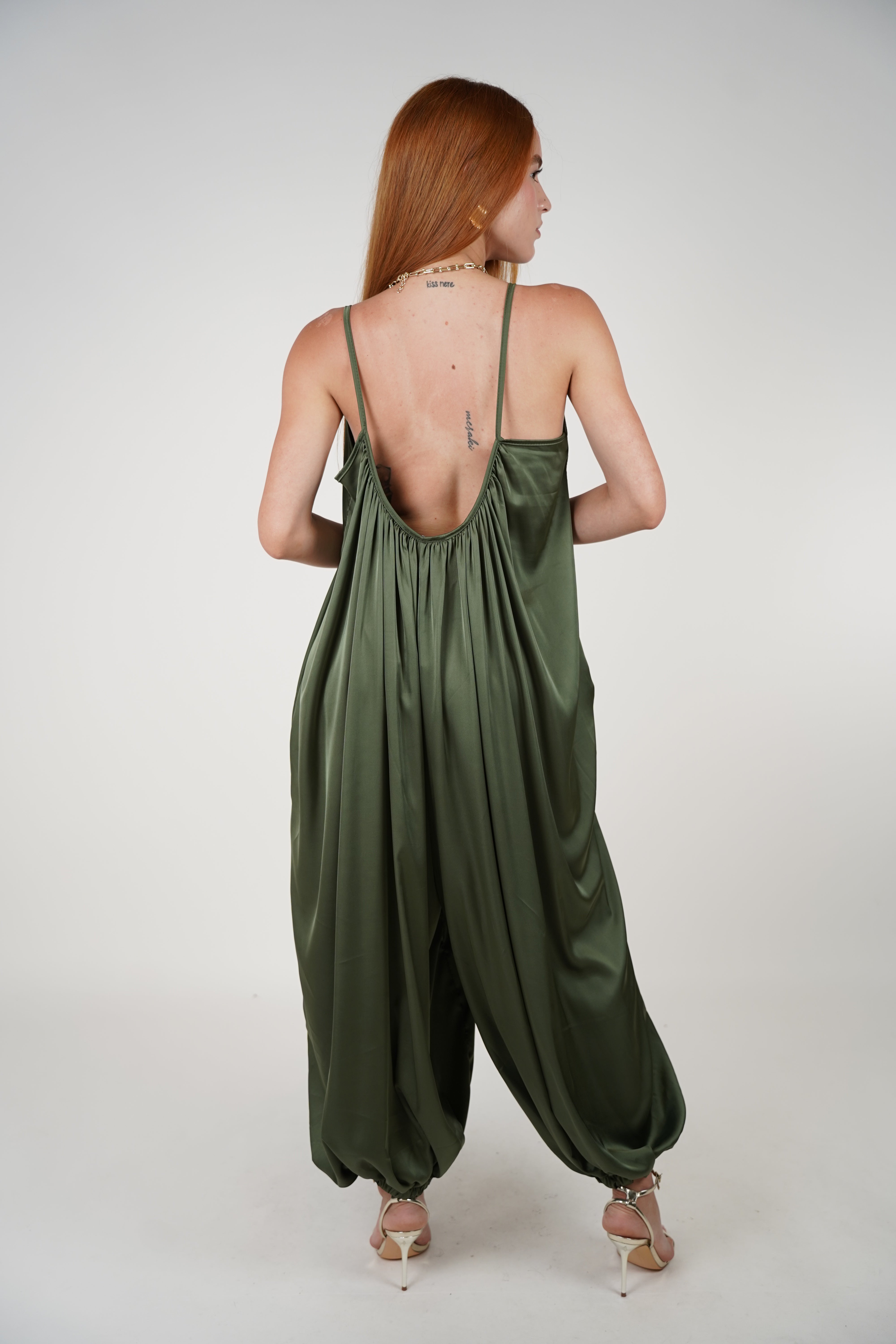 Yomi Aladin Satin Jumpsuit – Relaxed Glamour in Every Step
