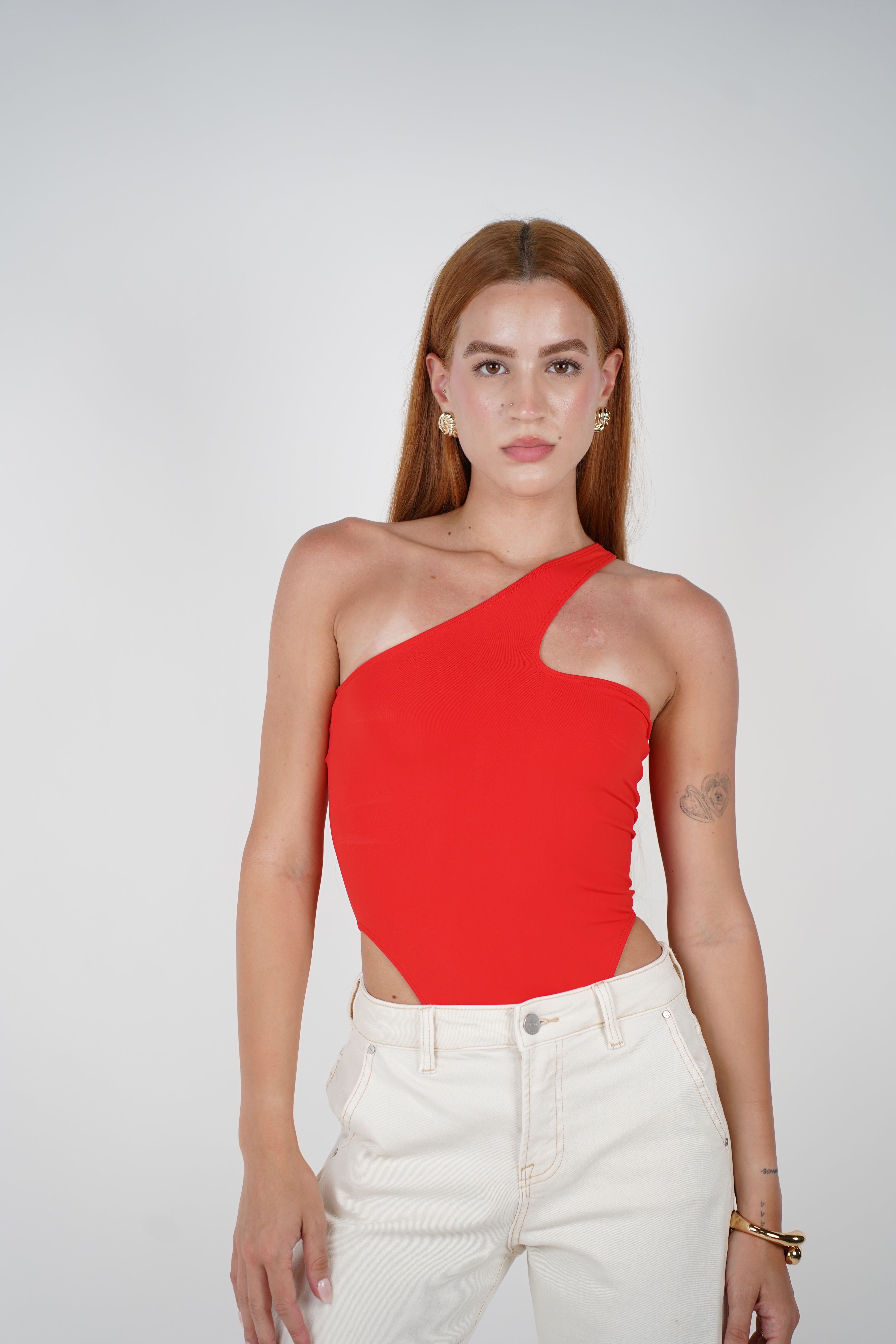 Varo Asymmetrical Basic Bodysuit – Black One-Shoulder