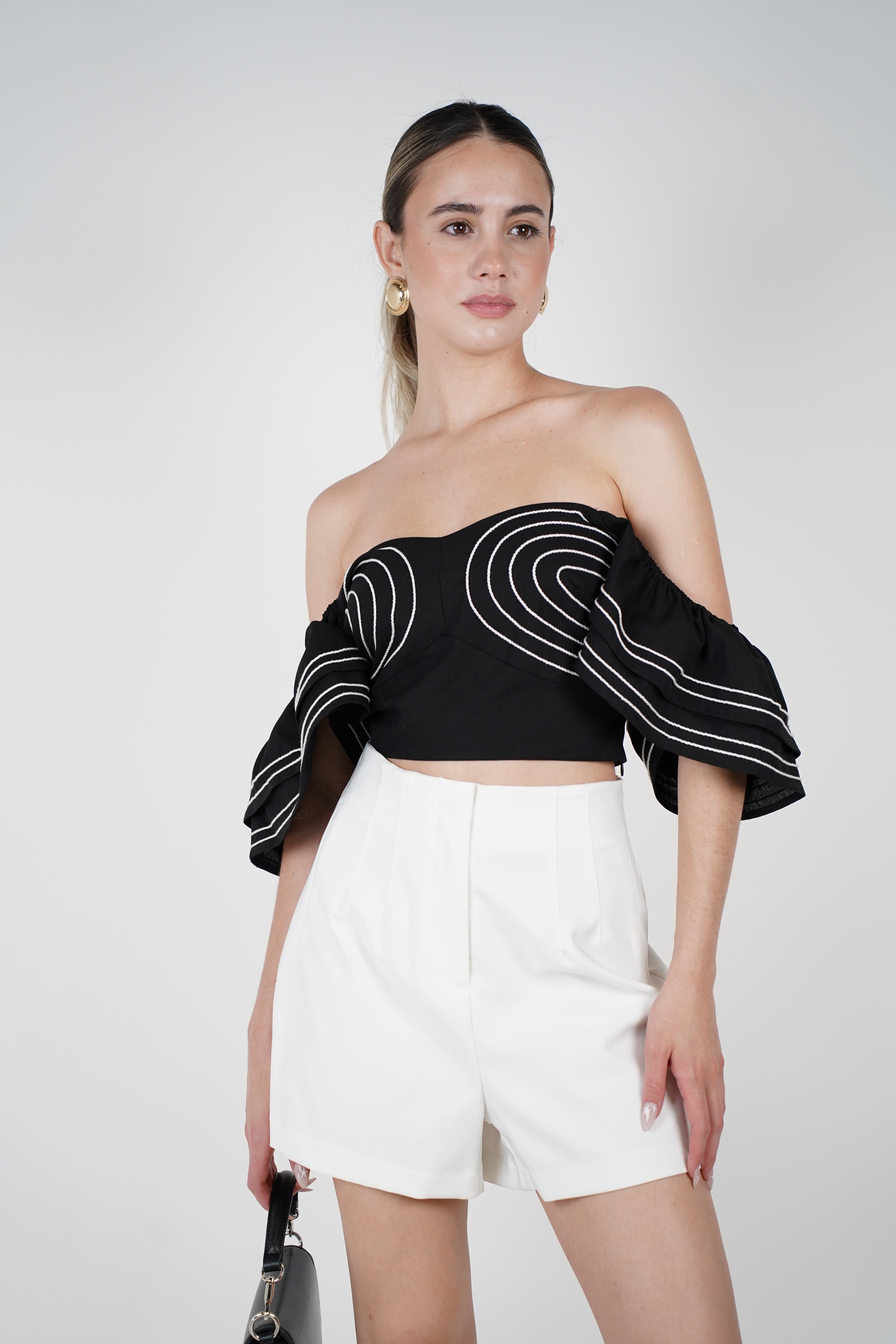 Zyra Off-Shoulder Top – Bold Elegance in Black