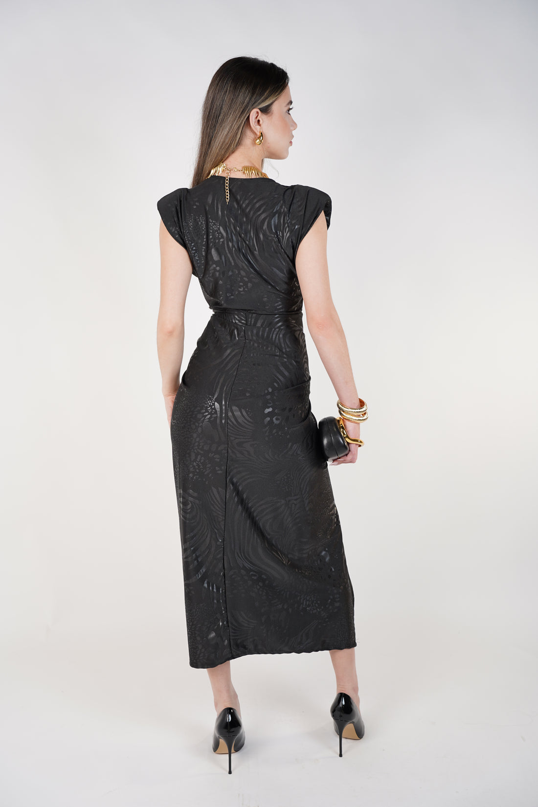 Nareem Textured Midi Dress – Sophisticated, Sultry, and Timelessly Elegant