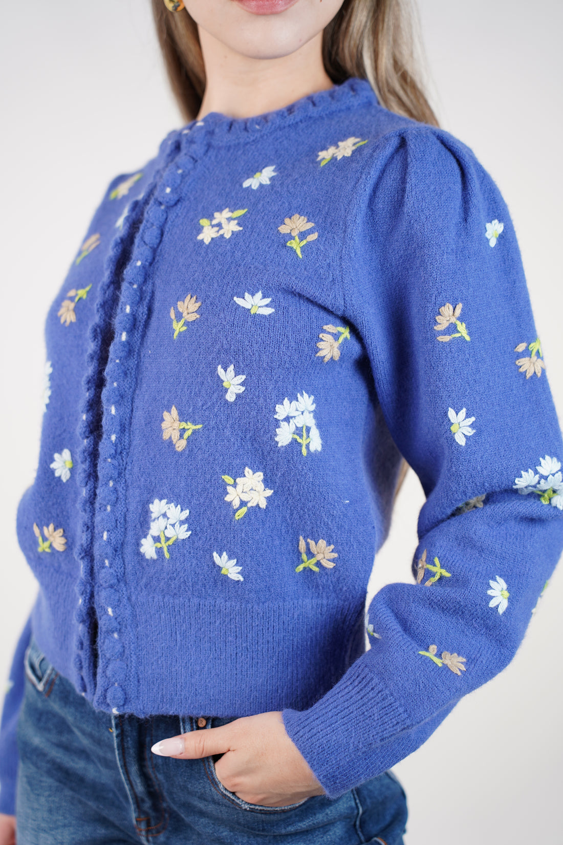 Sylin Floral Sweater – Cozy Charm with a Touch of Whimsy