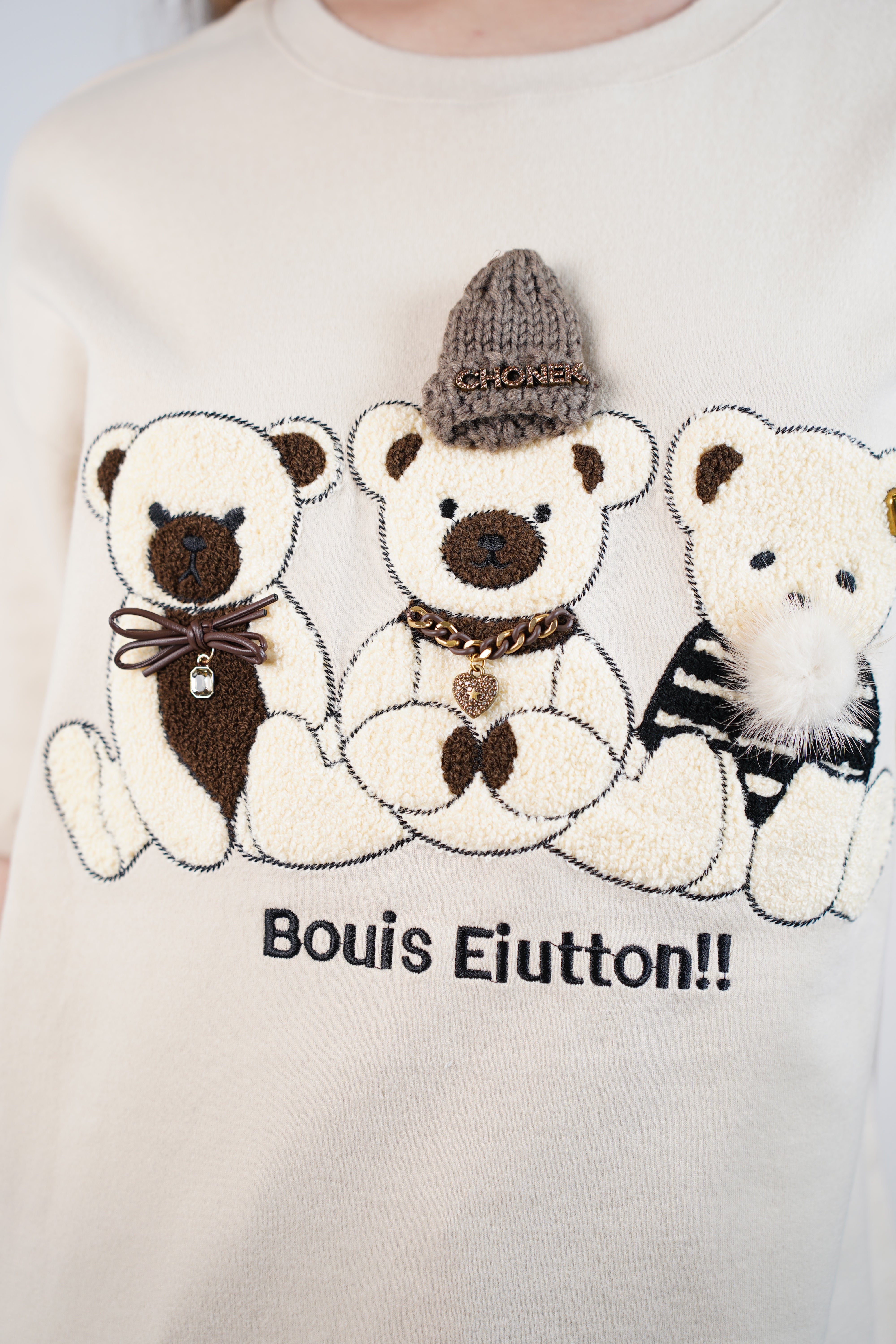 Blera Bear T-Shirt – Playful Style Meets Everyday Comfort