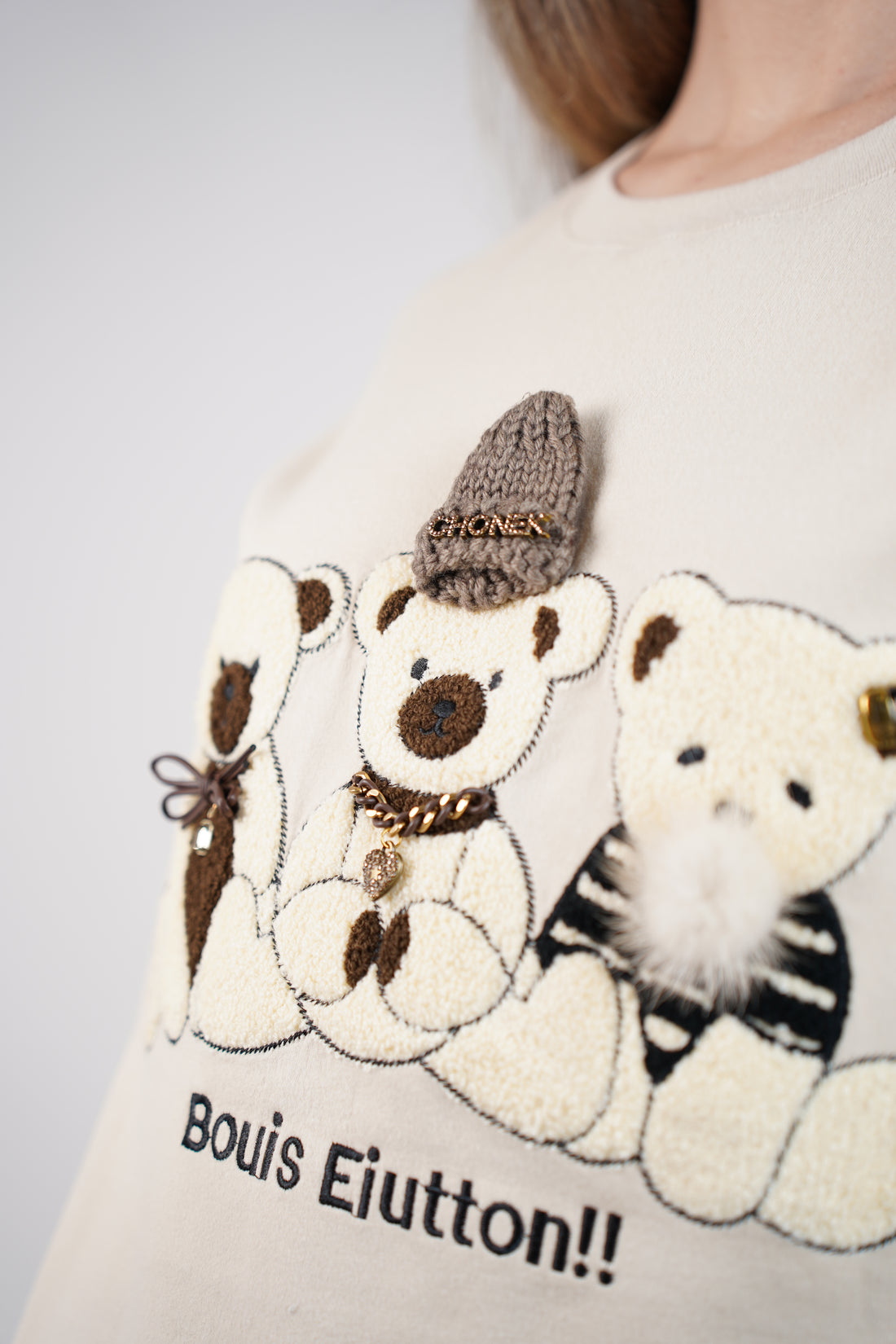 Blera Bear T-Shirt – Playful Style Meets Everyday Comfort