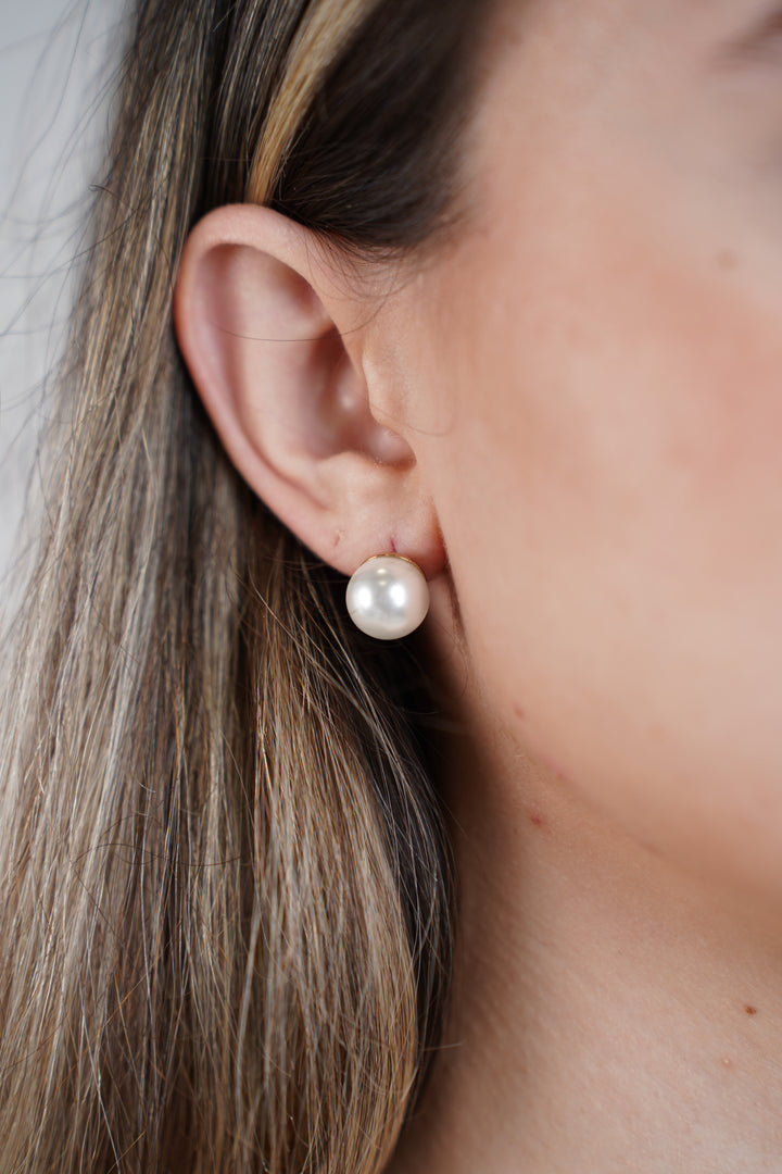 Nirra Large Pearls – Classic Elegance, Modern Simplicity