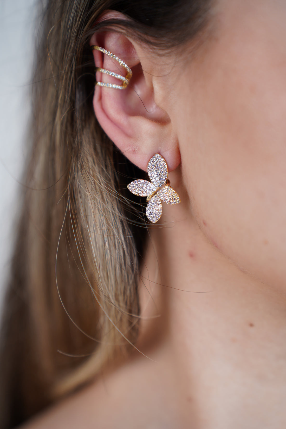 Helin Butterfly Earrings – Graceful Sparkle in Motion