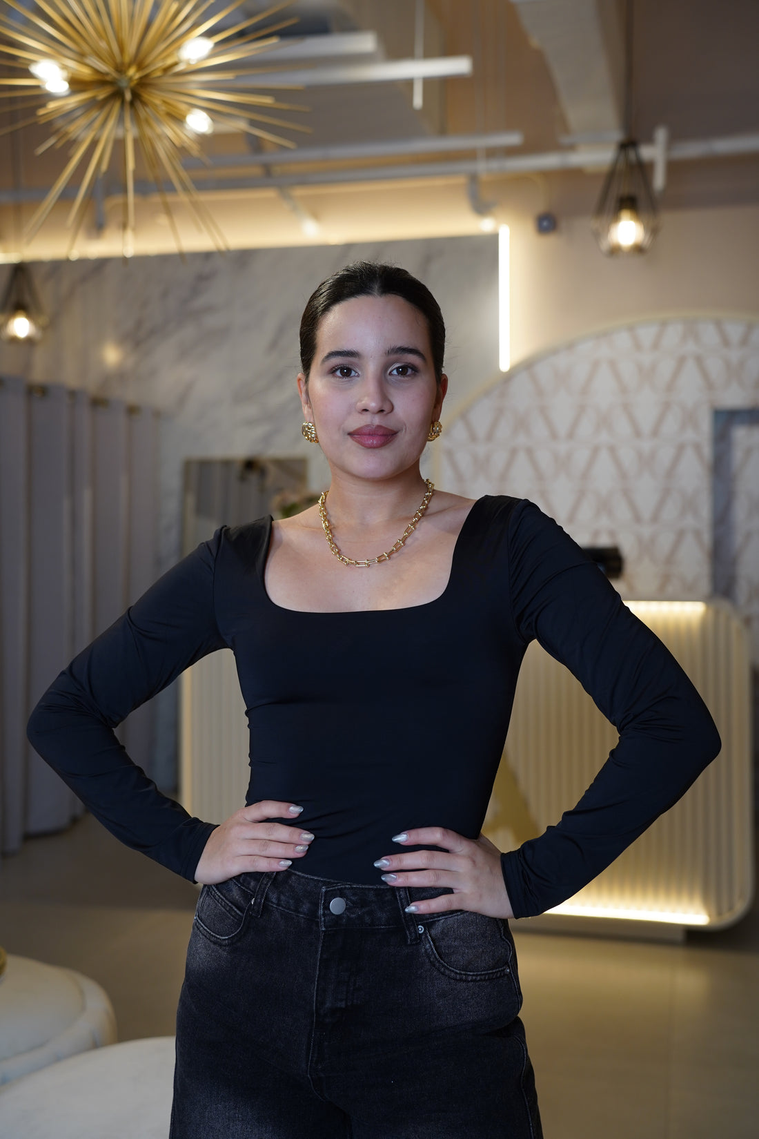 Basic Bodysuit – Sleek, Sculpting, and Easy to Style