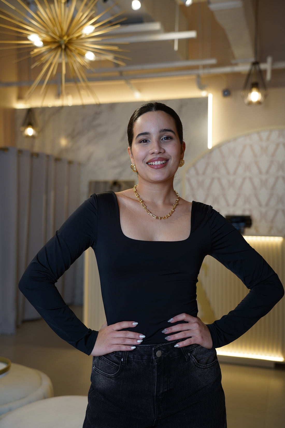 Basic Bodysuit – Sleek, Sculpting, and Easy to Style