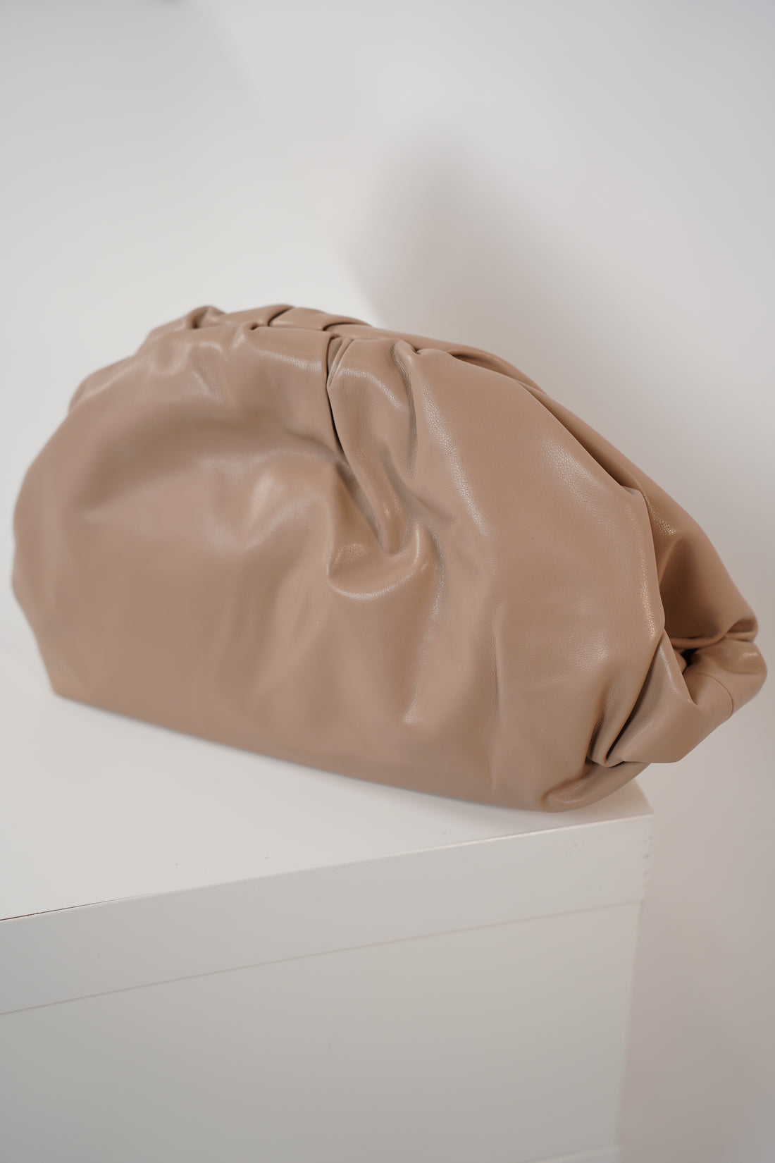 Maren Soft Leather Pouch Bag – Effortless Style, Everyday Luxury