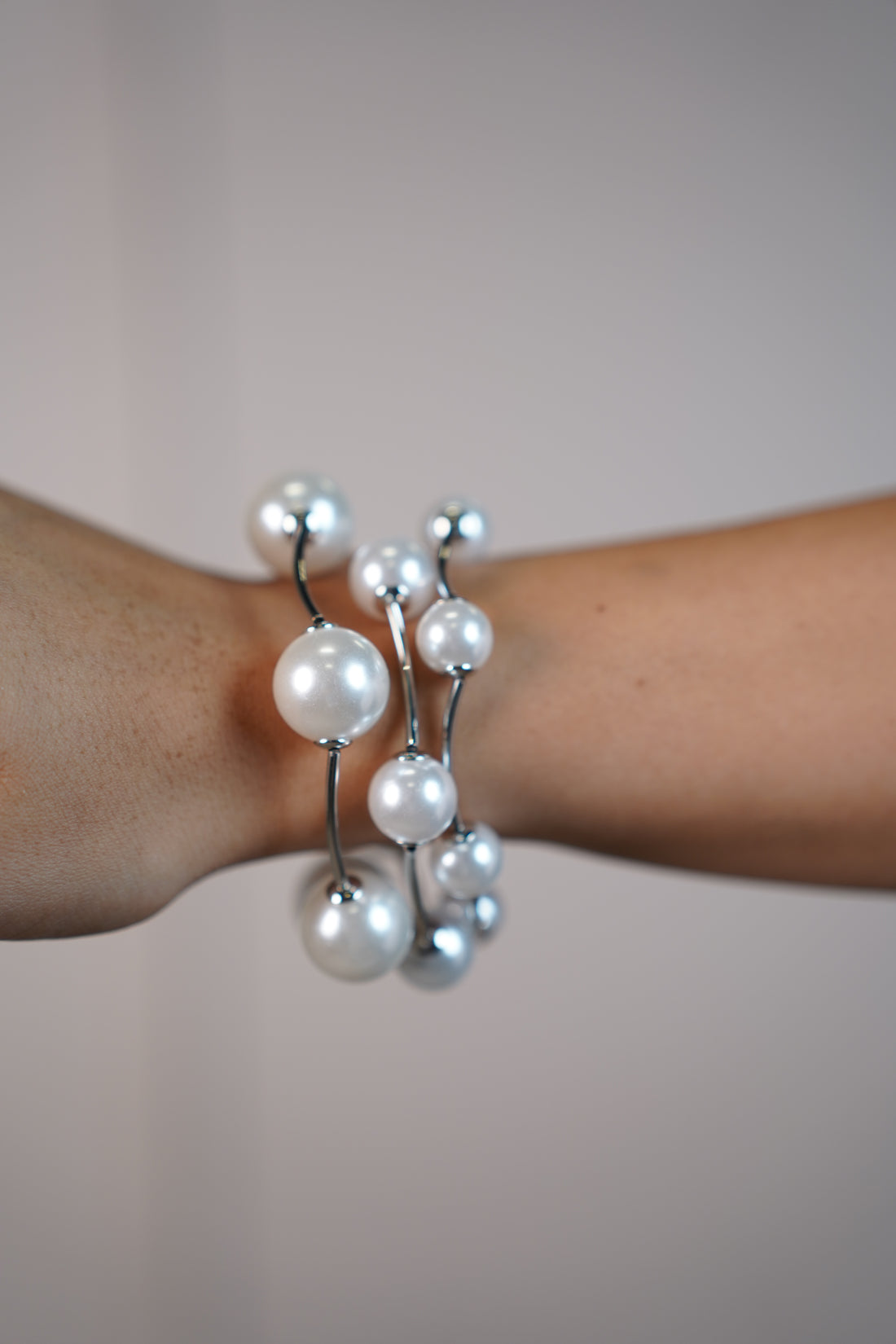 Yela Pebble Bracelet – Earthy Chic with Natural Stone Charm