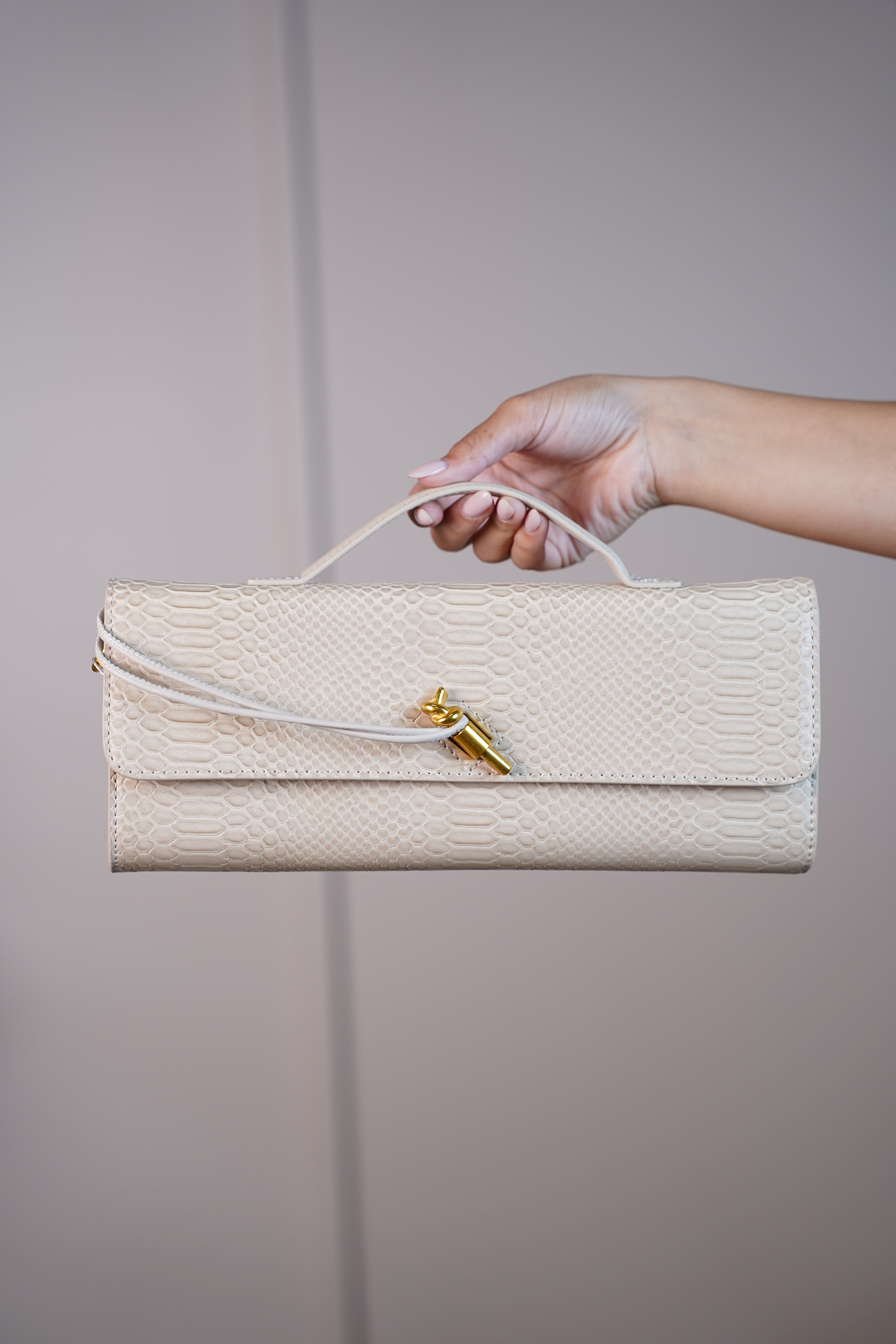 MariaElene Metallic Snake-Embossed Clutch – Structured Handle Bag in 6 Colors