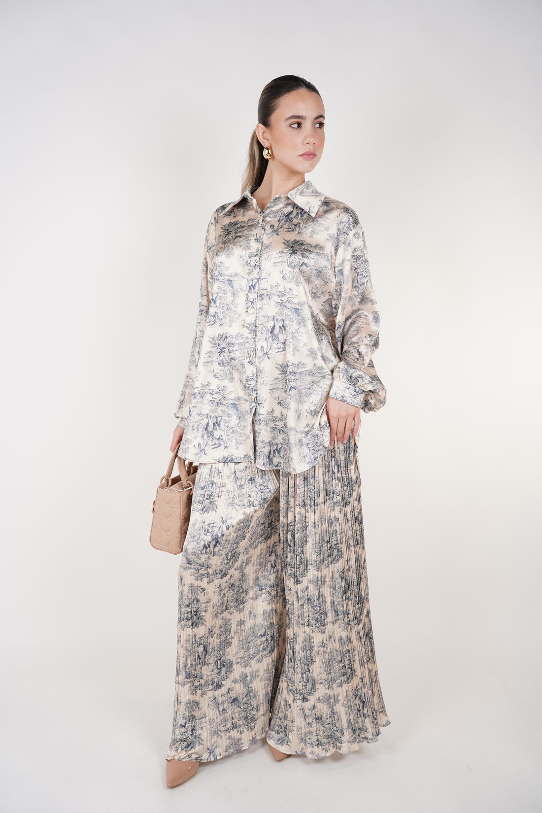 Lurea Stamped Pants Set | Silky Printed Two-Piece Outfit