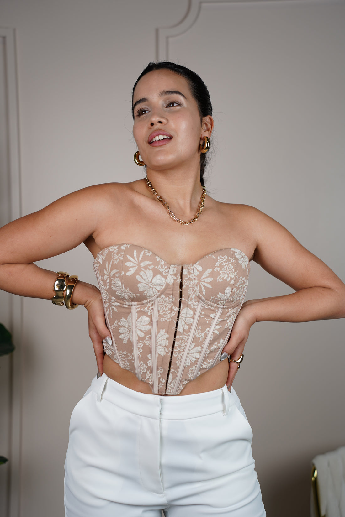 Yeli Corset Top – Nude Floral Boned Corset for a Structured, Romantic Look
