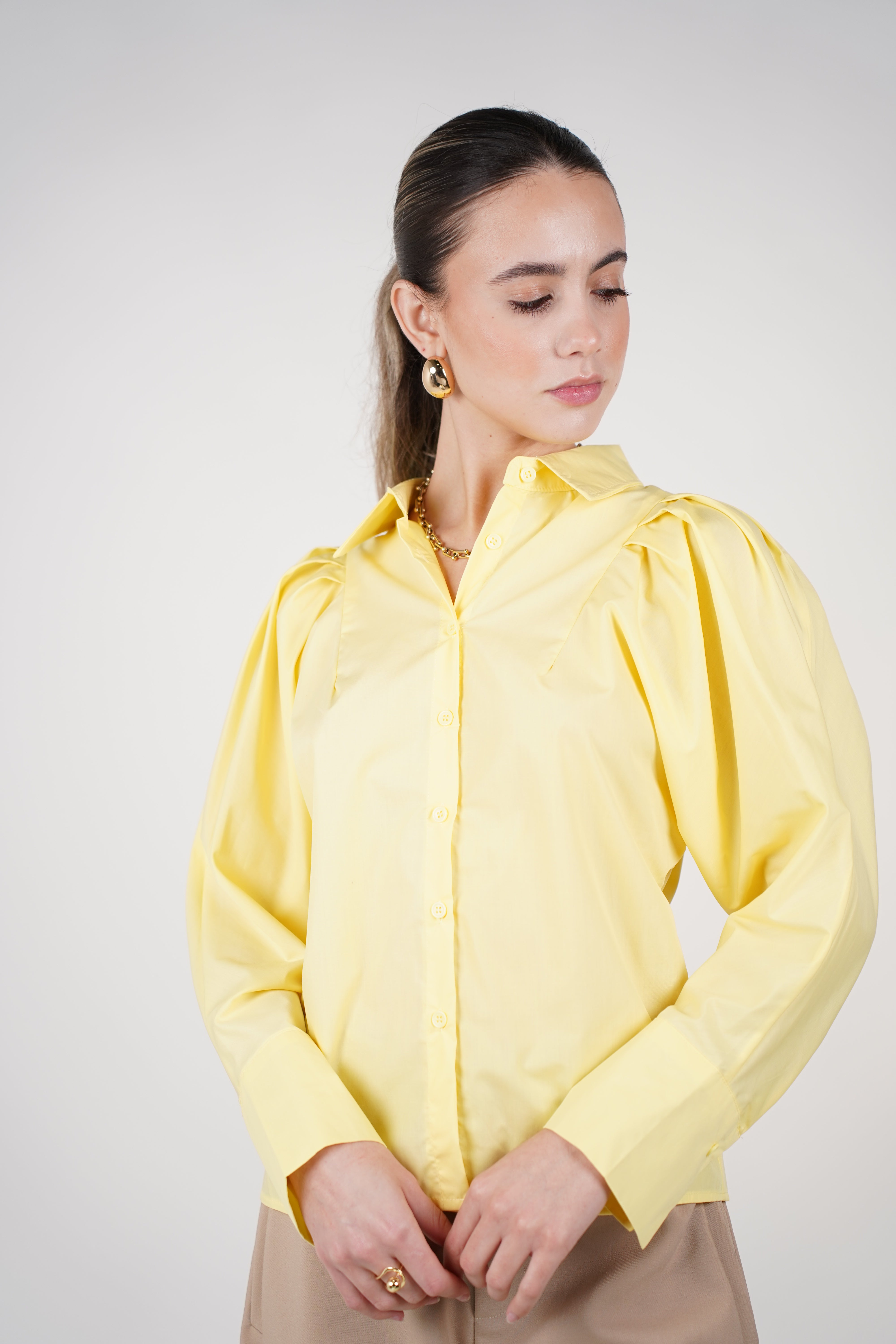 Rinna Button Down – Puff Shoulder Blue Blouse