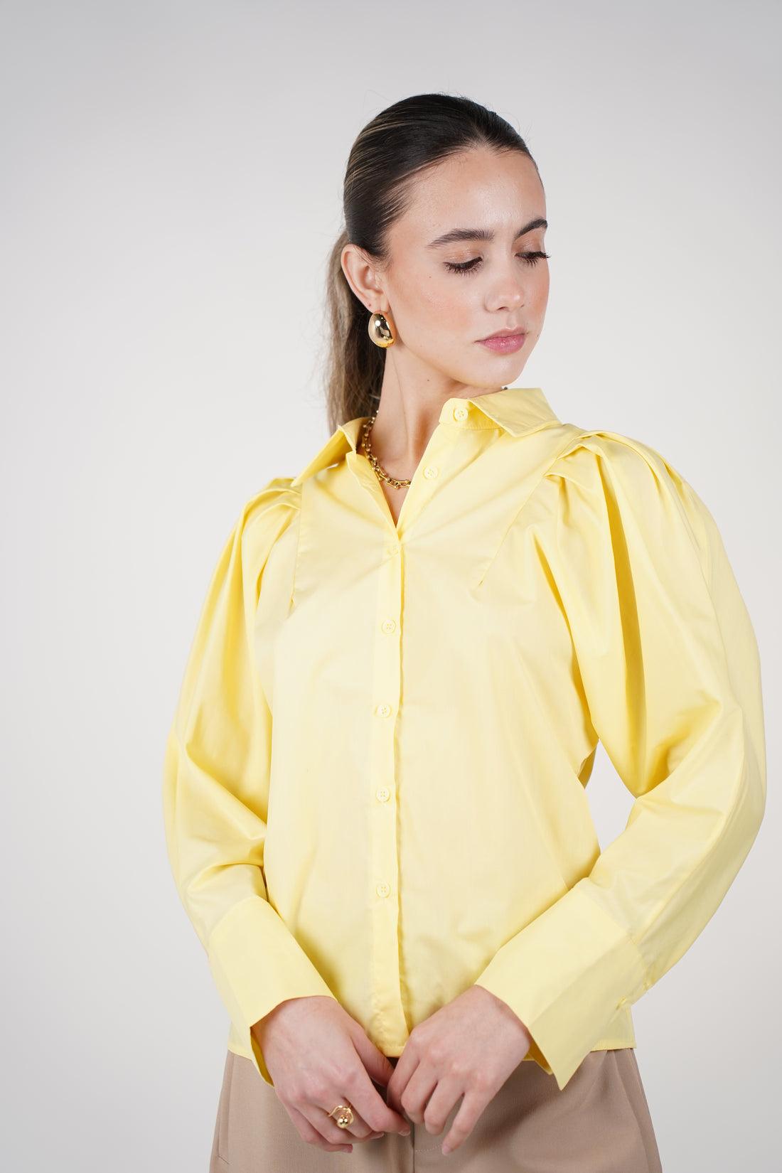 Rinna Button Down – Puff Shoulder Blue Blouse