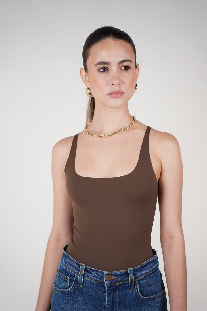 Sylin Squared Seamless Bodysuit – Sculpting Square-Neck Essential (